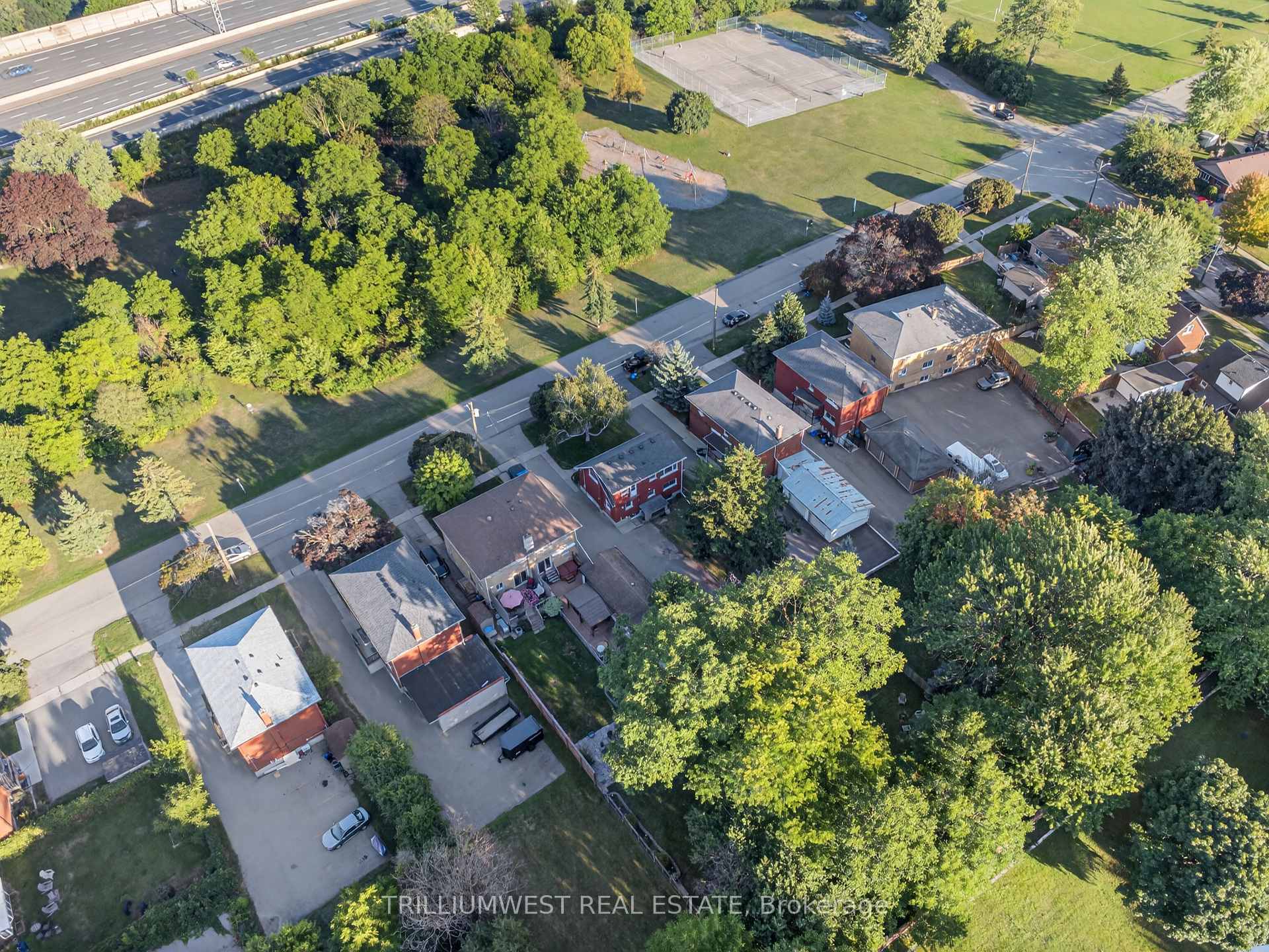 Photo 49 of 154 Montgomery Road, Kitchener — HOMEH