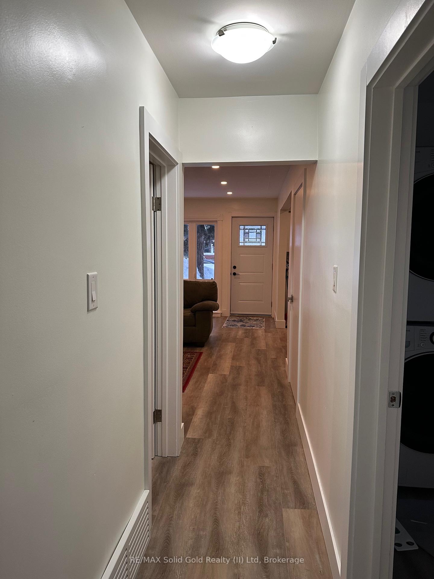 Photo 6 of 27 Winslow Drive, Kitchener — HOMEH