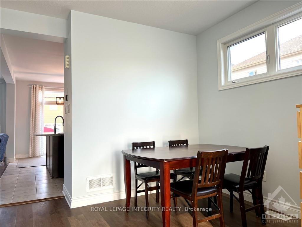 Photo 5 of 156 Westover Crescent, Ottawa, Kanata - Kanata Lakes/Heritage Hills — HOMEH