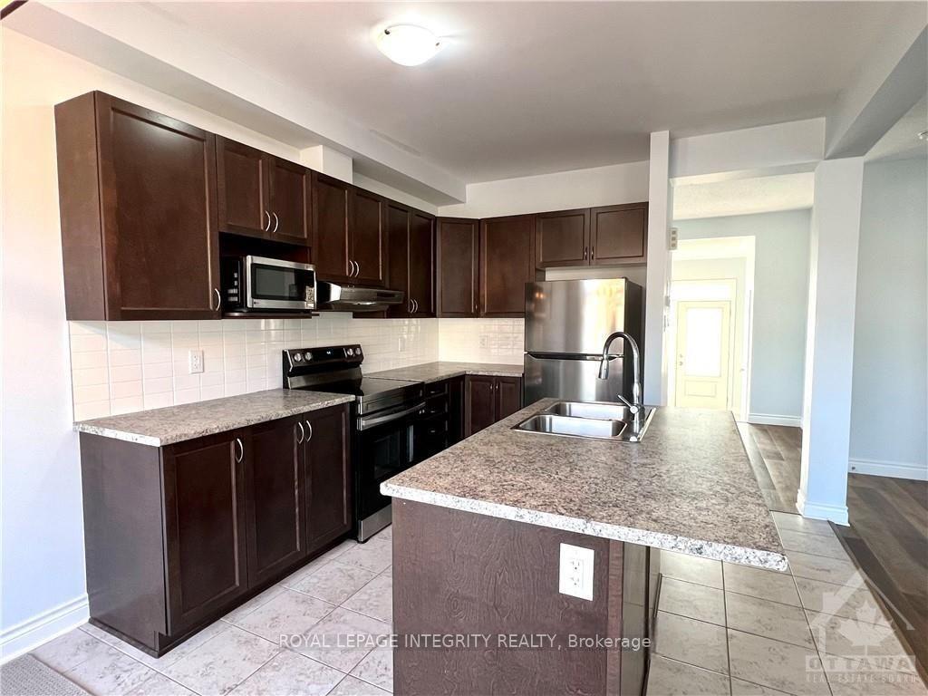 Photo 8 of 156 Westover Crescent, Ottawa, Kanata - Kanata Lakes/Heritage Hills — HOMEH