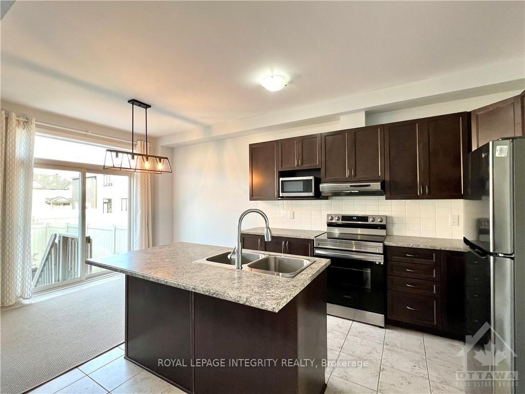 Photo 10 of 156 Westover Crescent, Ottawa, Kanata - Kanata Lakes/Heritage Hills — HOMEH