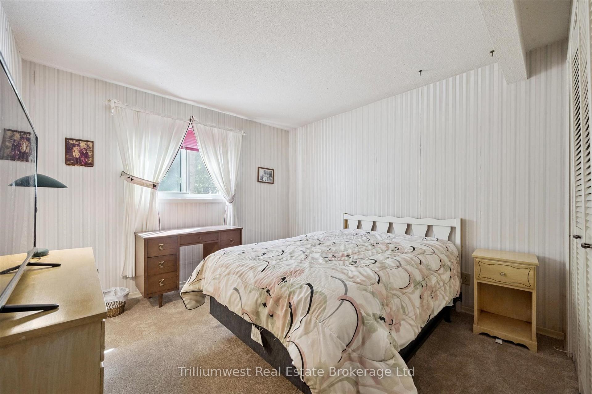 Photo 17 of 282 Westheights Drive, Kitchener — HOMEH