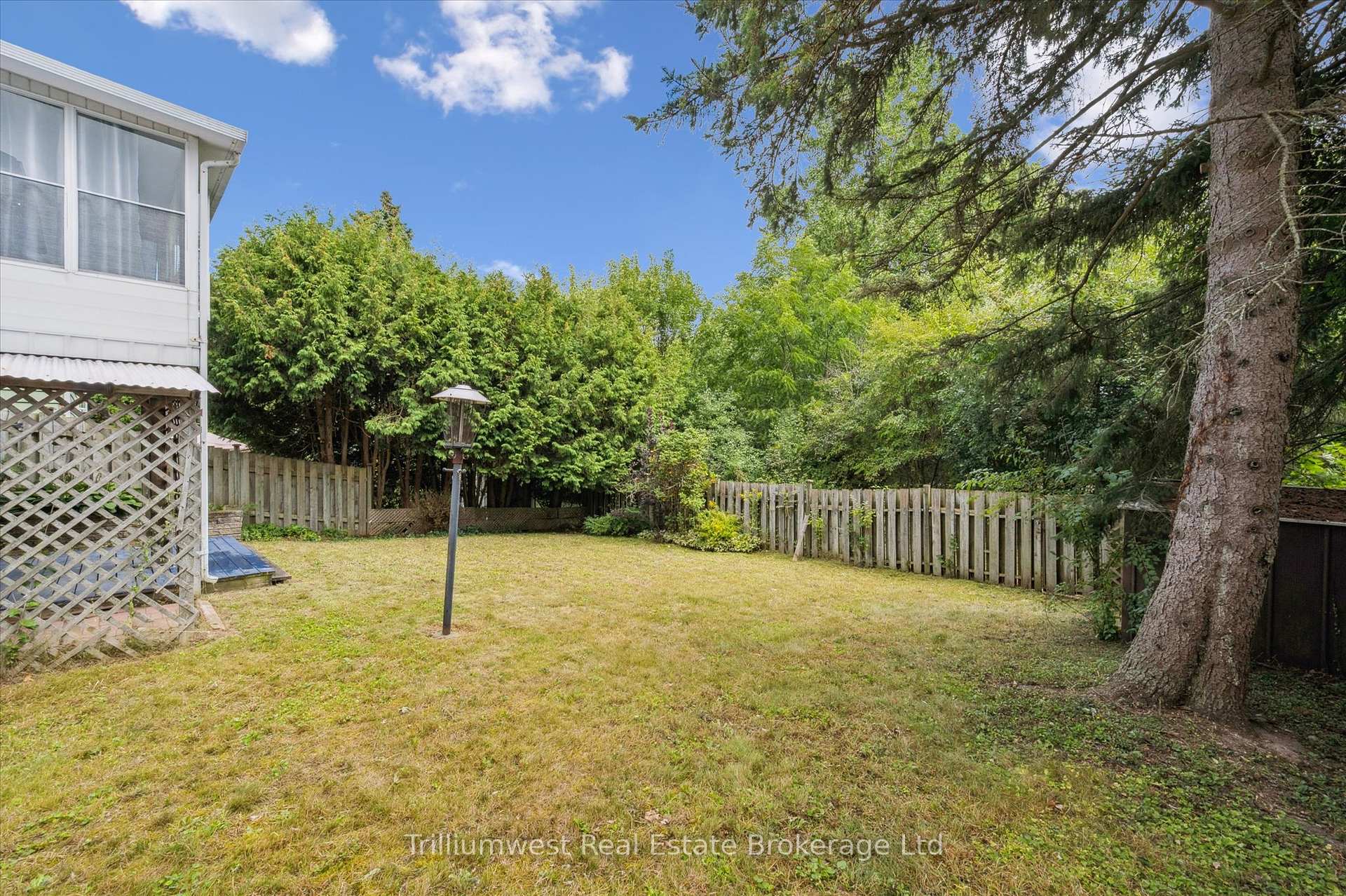 Photo 23 of 282 Westheights Drive, Kitchener — HOMEH