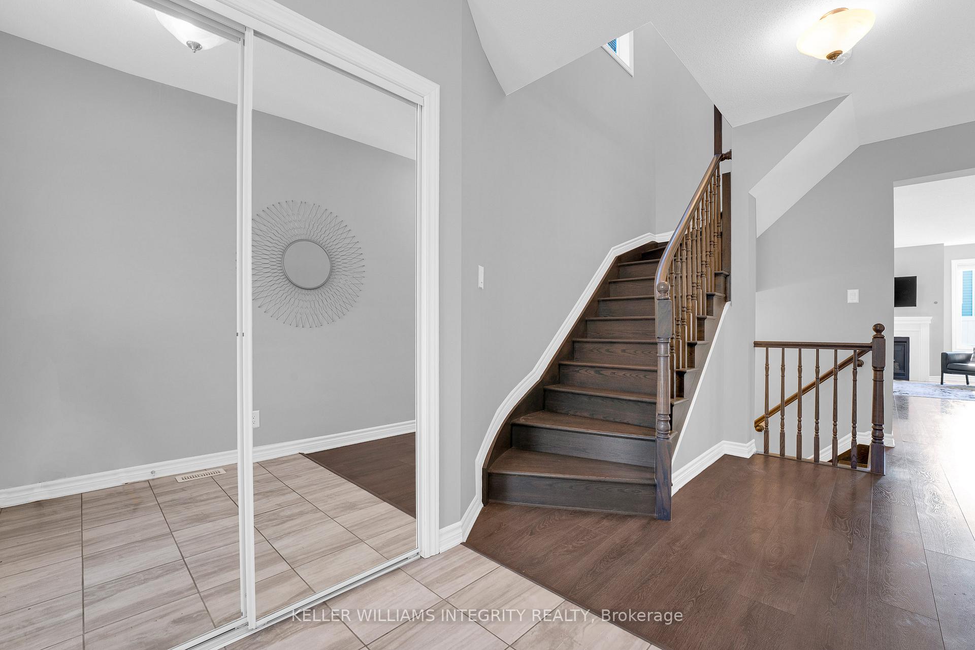 Photo 3 of 51 Solaris Drive, Ottawa, Kanata - Emerald Meadows/Trailwest — HOMEH