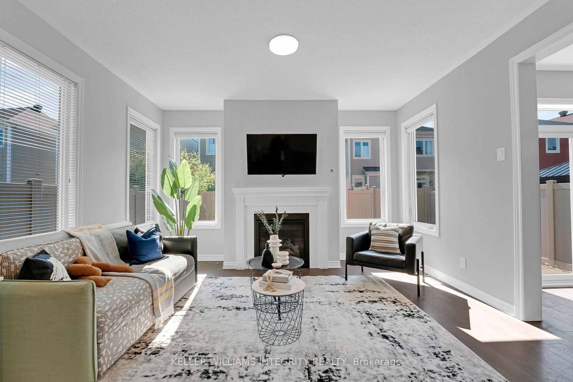 Photo 9 of 51 Solaris Drive, Ottawa, Kanata - Emerald Meadows/Trailwest — HOMEH