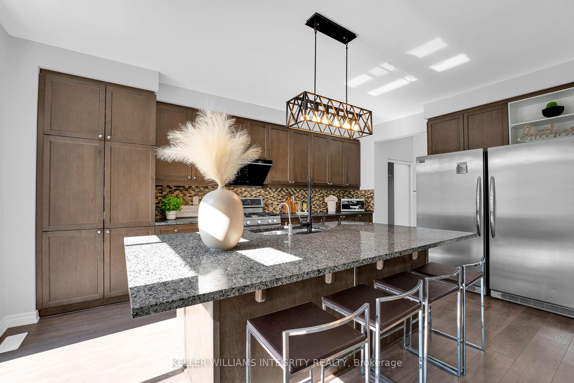 Photo 14 of 51 Solaris Drive, Ottawa, Kanata - Emerald Meadows/Trailwest — HOMEH