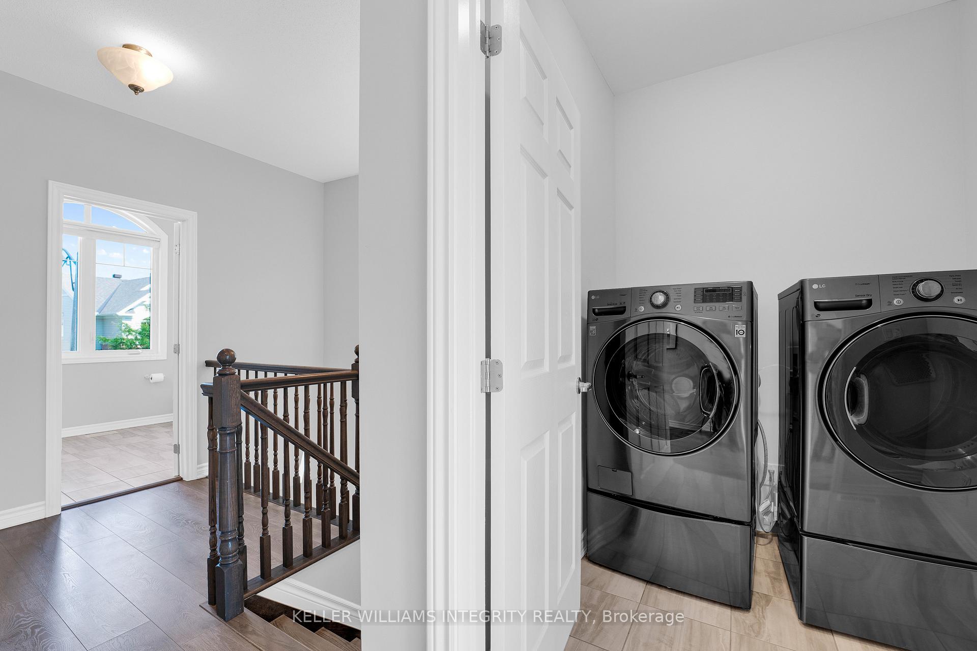 Photo 36 of 51 Solaris Drive, Ottawa, Kanata - Emerald Meadows/Trailwest — HOMEH