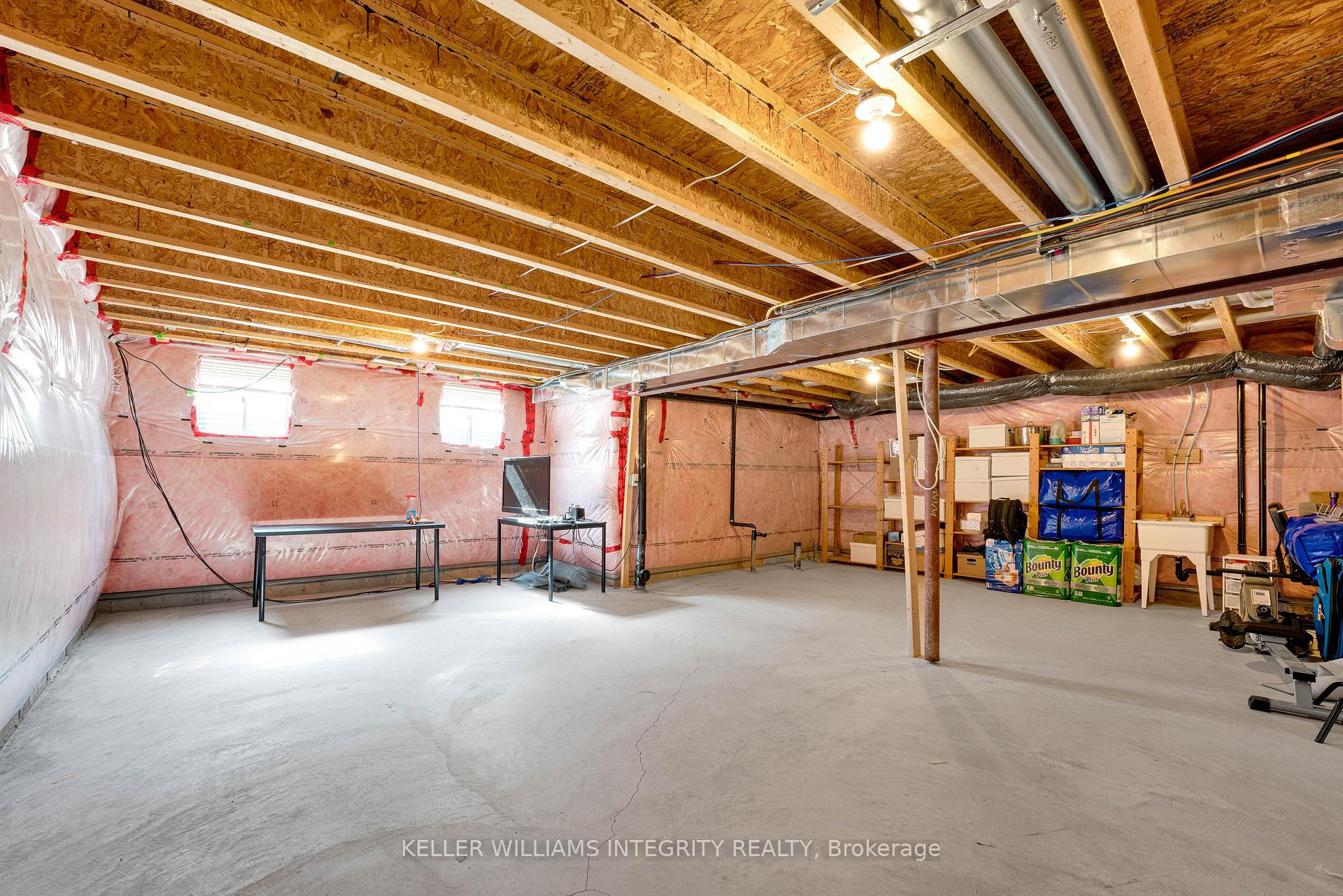 Photo 39 of 51 Solaris Drive, Ottawa, Kanata - Emerald Meadows/Trailwest — HOMEH
