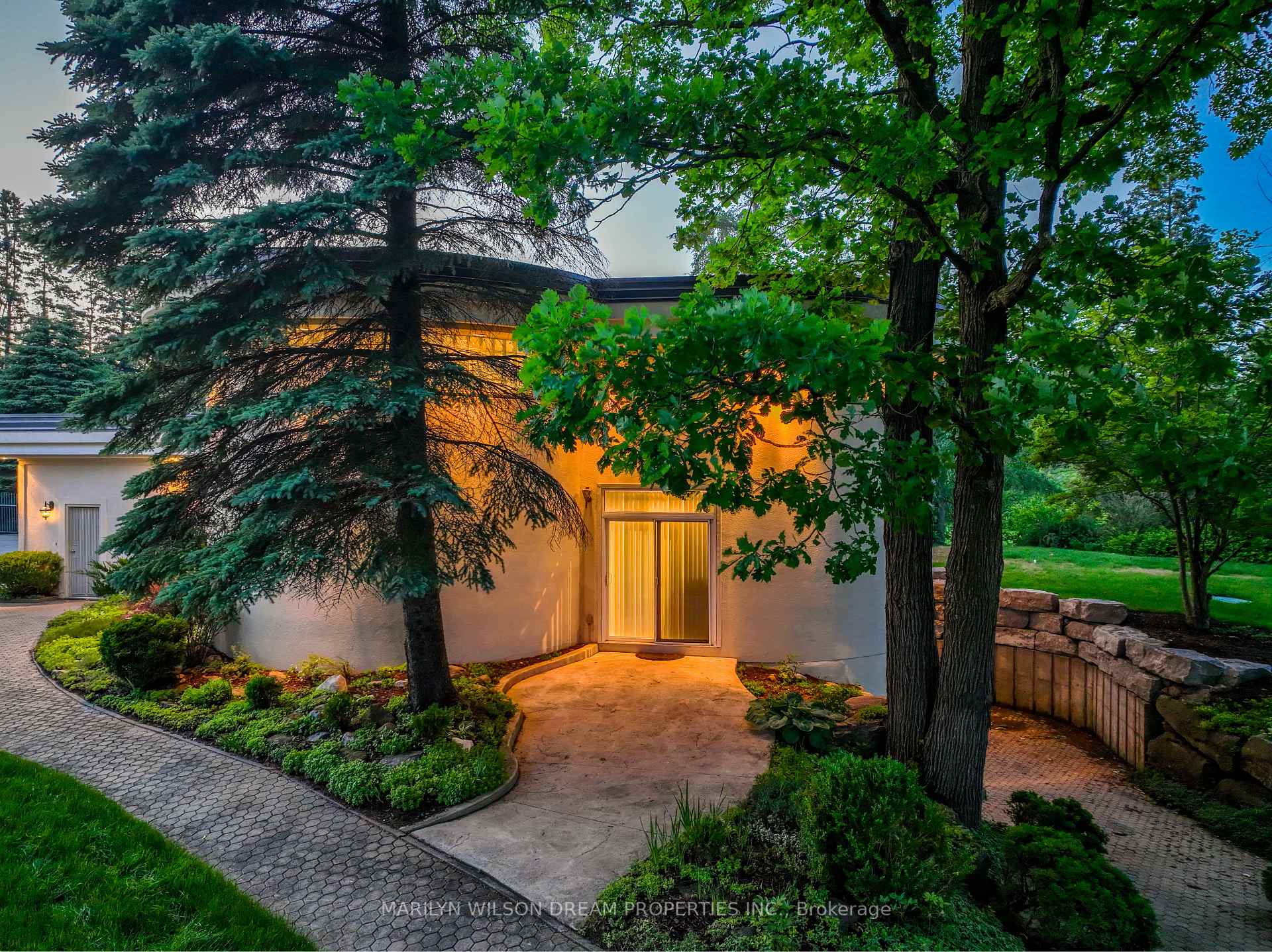 Photo 5 of 1018 Kitoman Crescent, Ottawa, Manotick East to Manotick Station — HOMEH