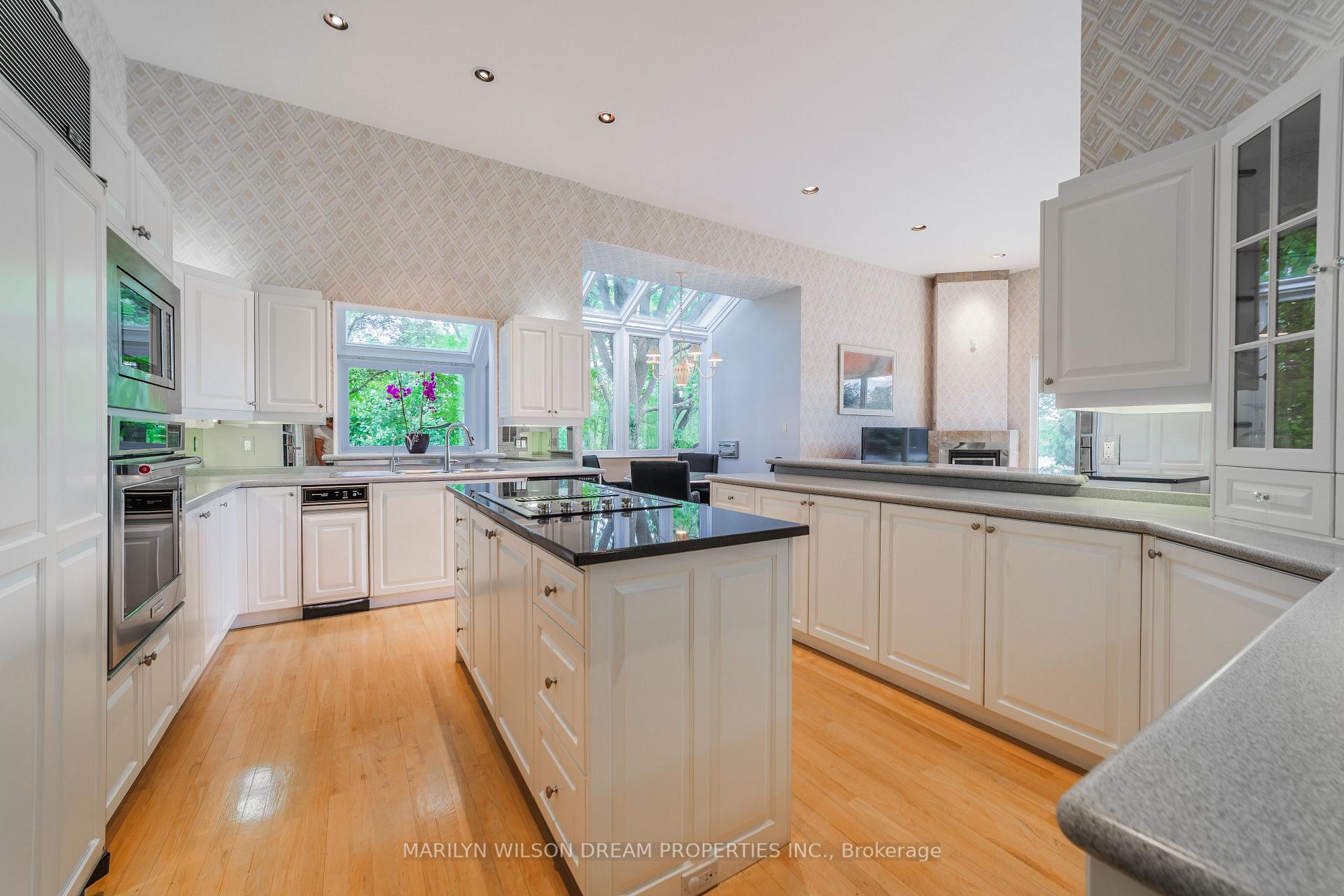Photo 17 of 1018 Kitoman Crescent, Ottawa, Manotick East to Manotick Station — HOMEH