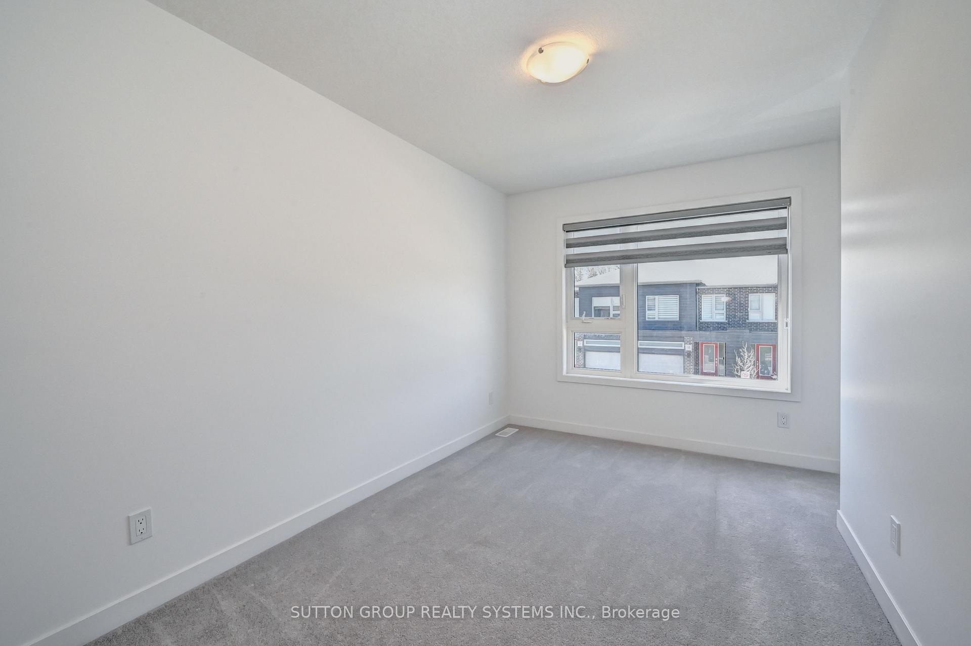 Photo 19 of 12 Roper Place, Kitchener — HOMEH