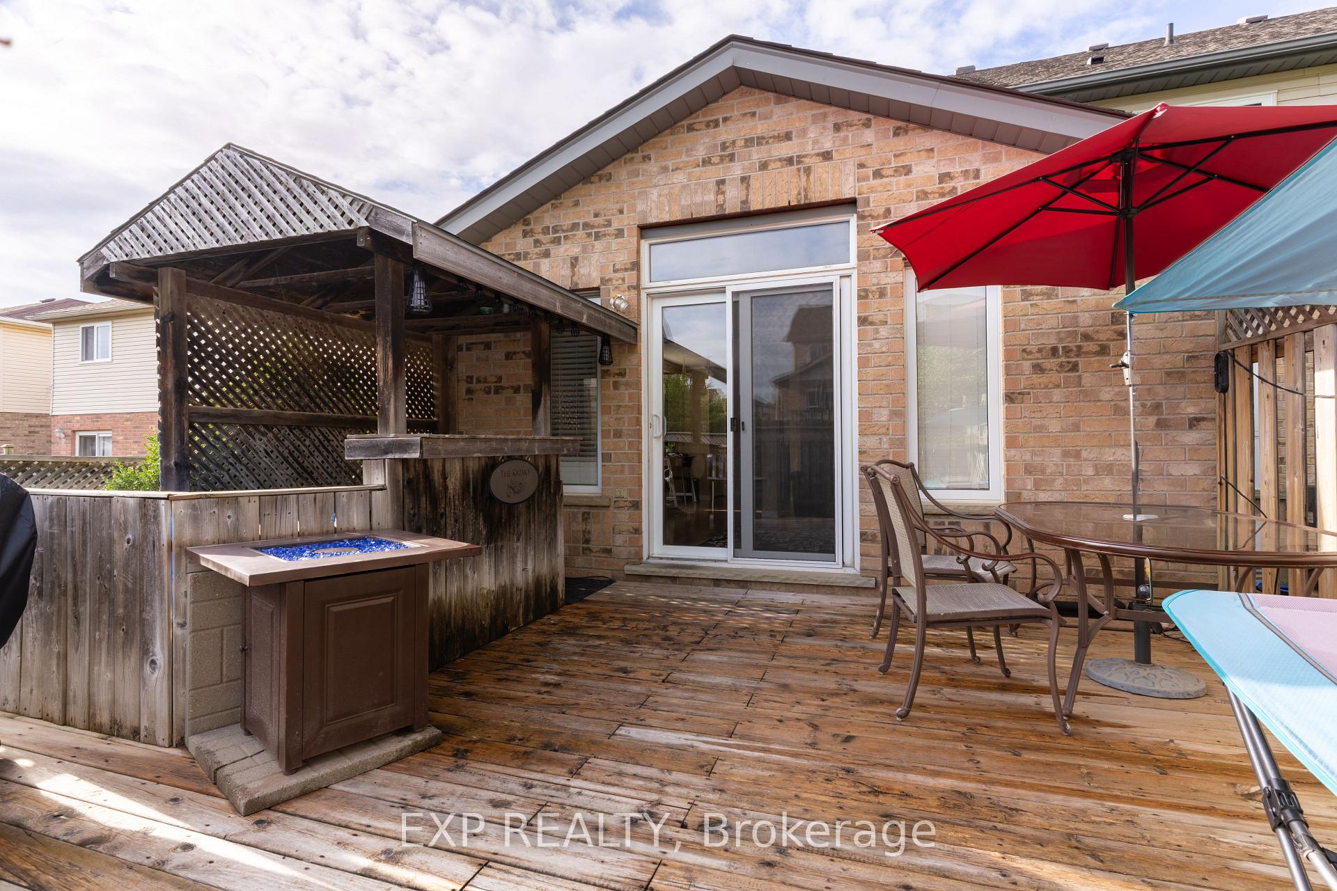 Photo 7 of 318 Activa Avenue, Kitchener — HOMEH