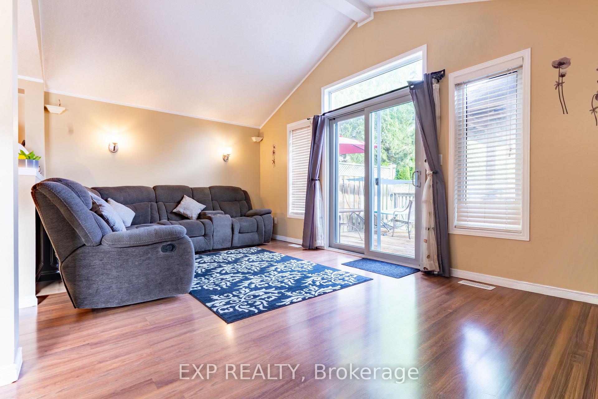 Photo 15 of 318 Activa Avenue, Kitchener — HOMEH