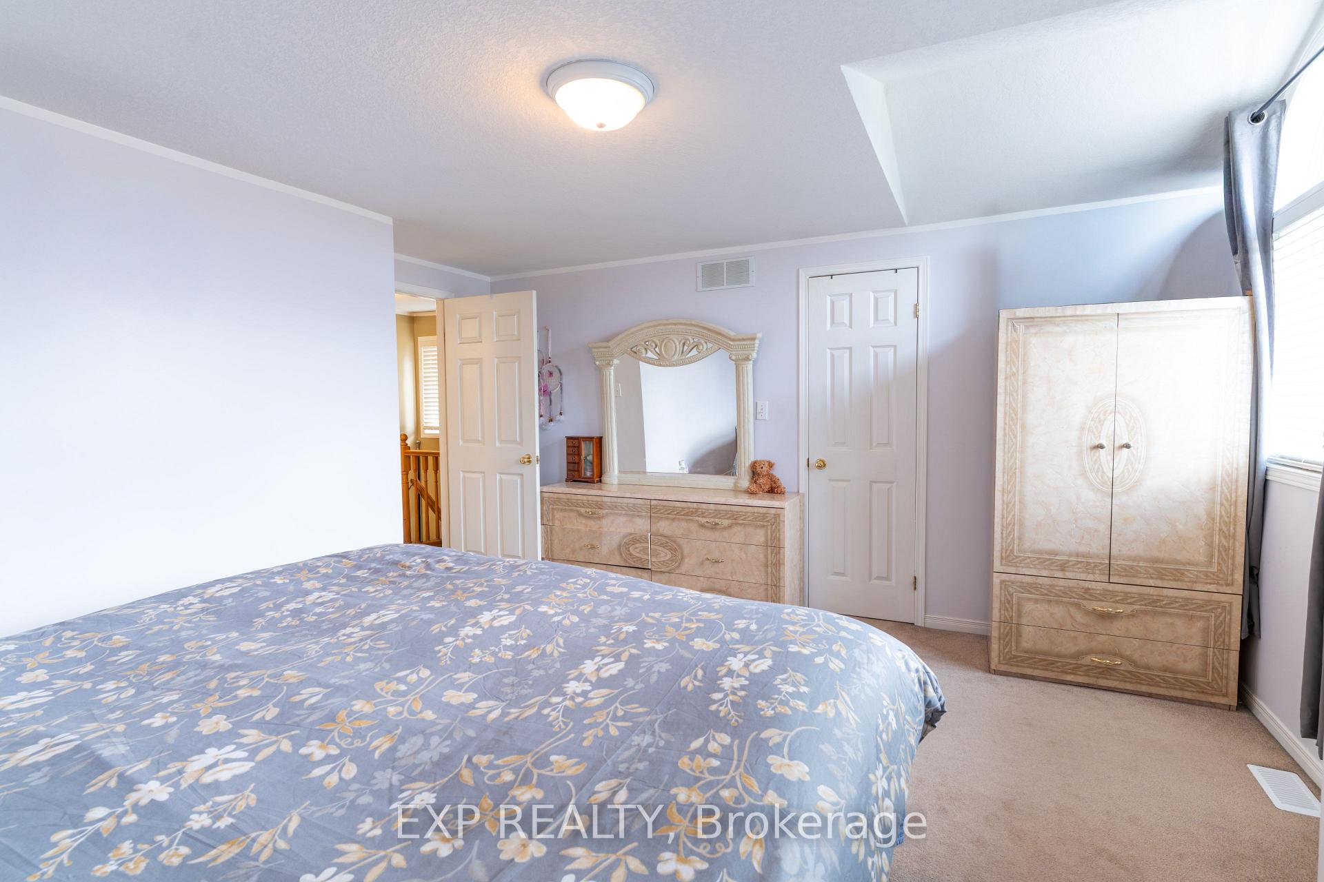 Photo 18 of 318 Activa Avenue, Kitchener — HOMEH