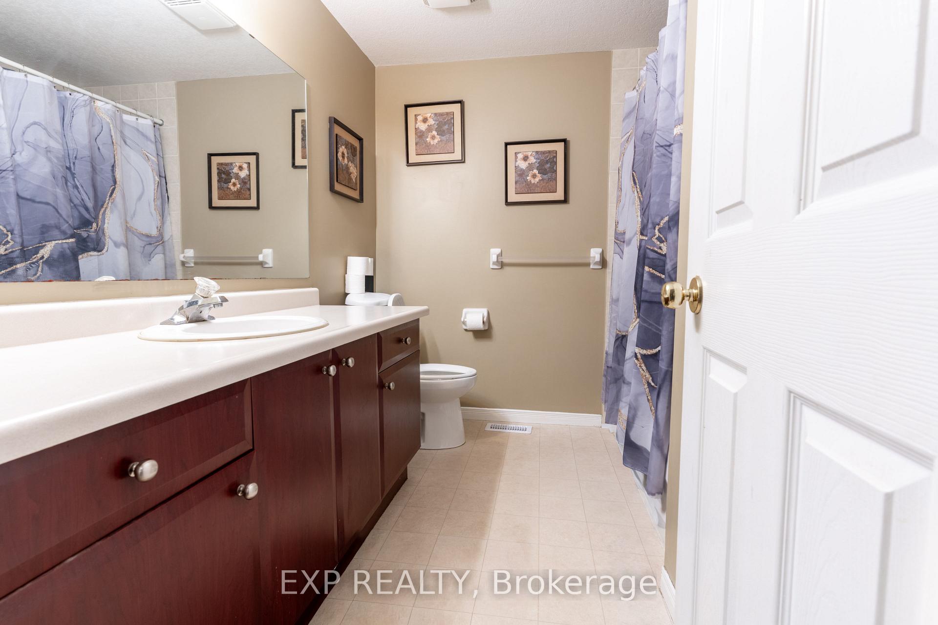 Photo 19 of 318 Activa Avenue, Kitchener — HOMEH