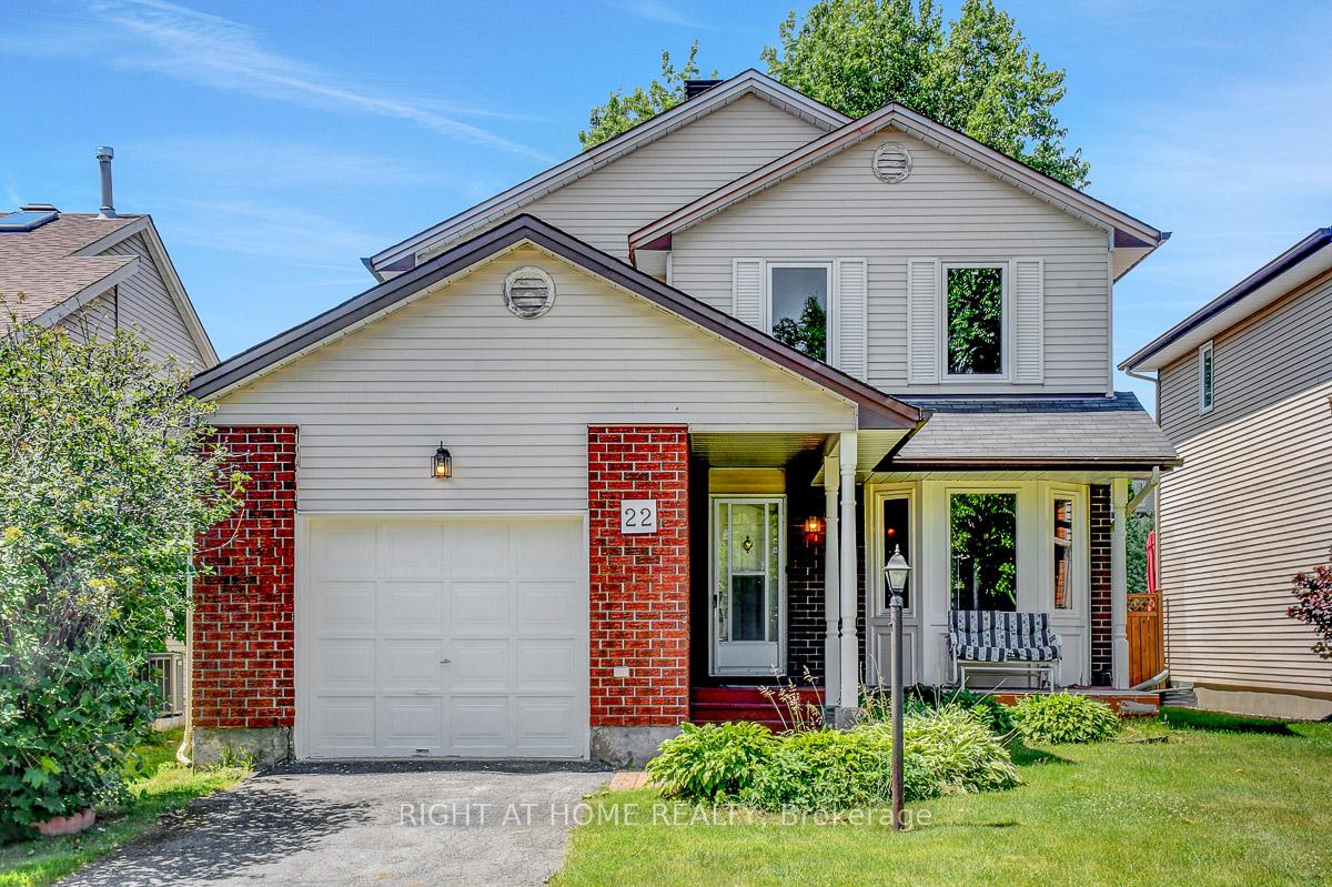 Front of 22 Saddlehorn Crescent