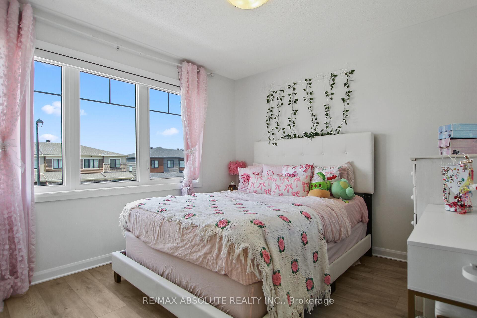 Photo 28 of 145 Invention Boulevard, Ottawa, Kanata - Morgan's Grant/South March — HOMEH