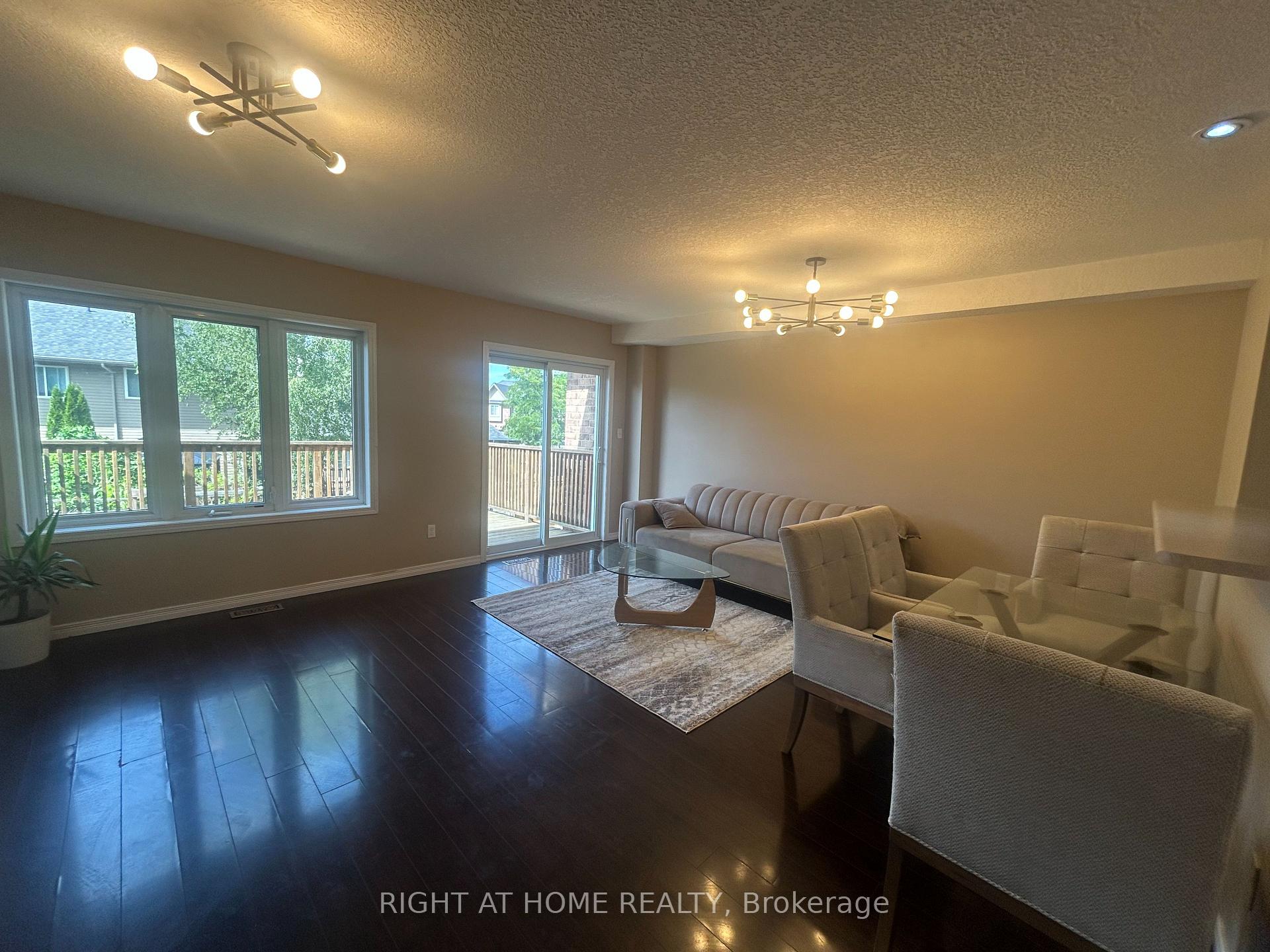 Photo 8 of 972 Zeller Crescent, Kitchener — HOMEH