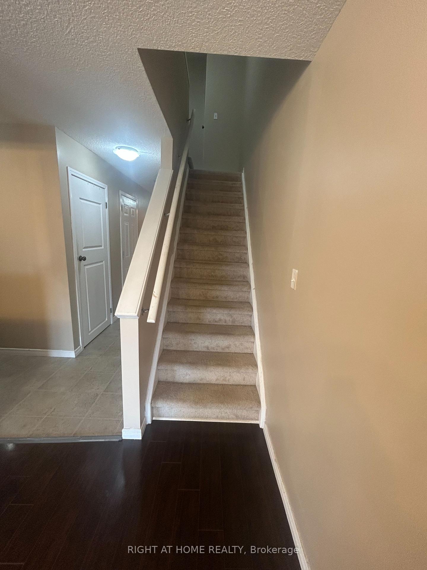 Photo 15 of 972 Zeller Crescent, Kitchener — HOMEH
