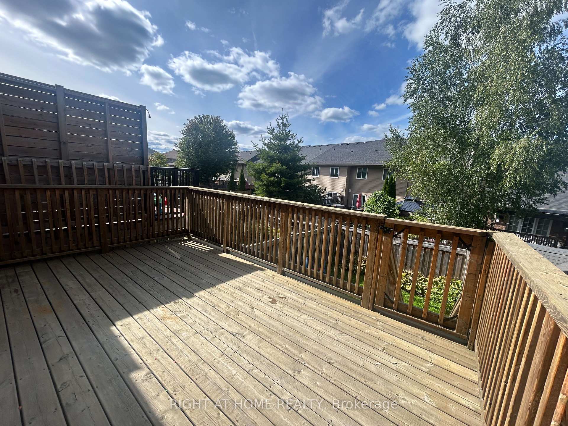 Photo 26 of 972 Zeller Crescent, Kitchener — HOMEH