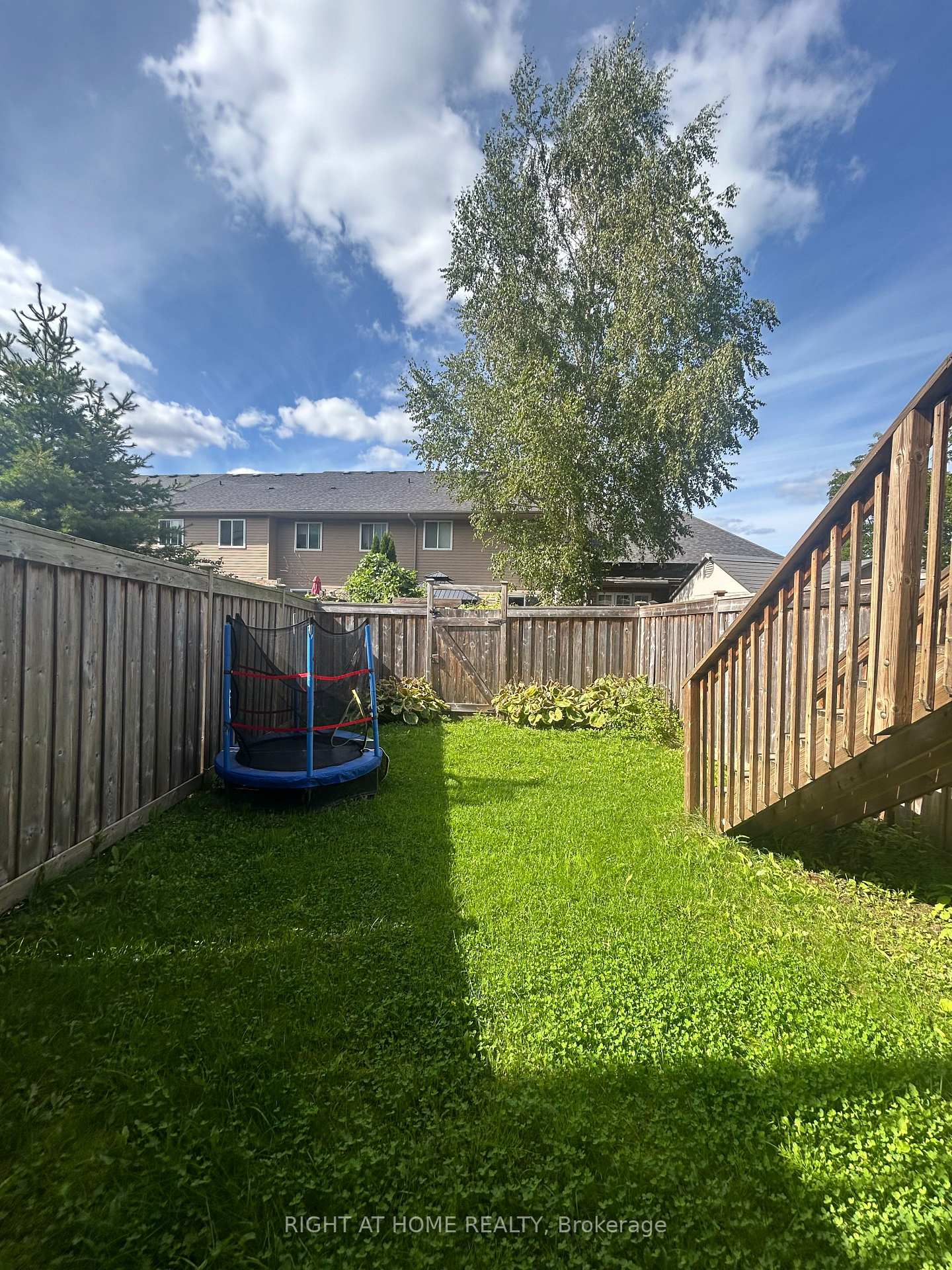 Photo 27 of 972 Zeller Crescent, Kitchener — HOMEH