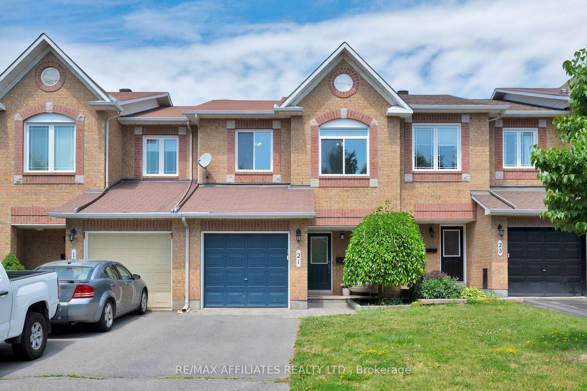 Photo 1 of 21 Flowertree Crescent, Ottawa, Kanata - Emerald Meadows/Trailwest — HOMEH