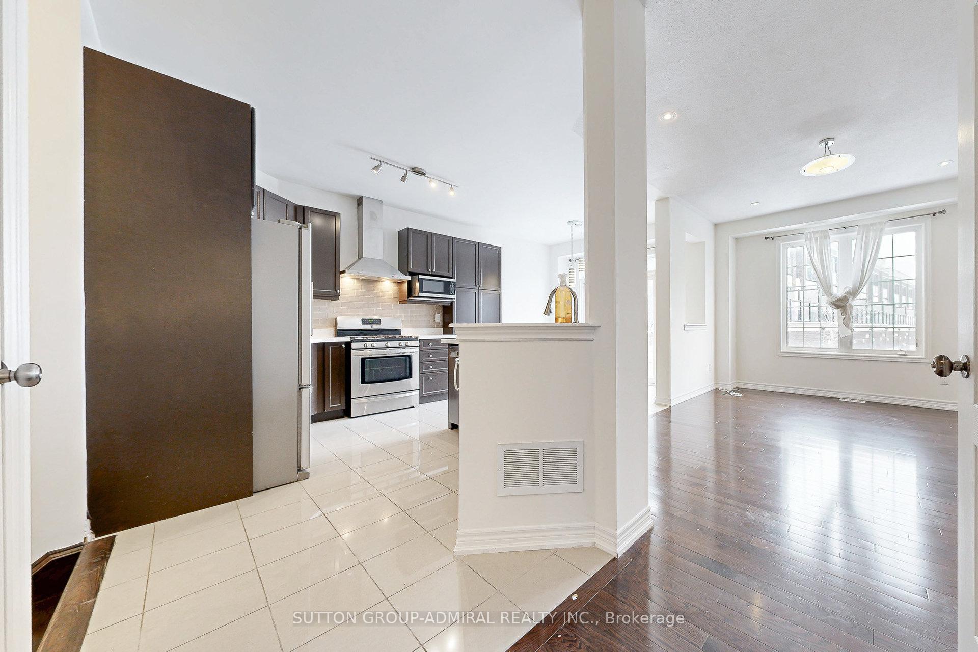 Photo 9 of 99 Hammersly Boulevard, Markham, Wismer — HOMEH