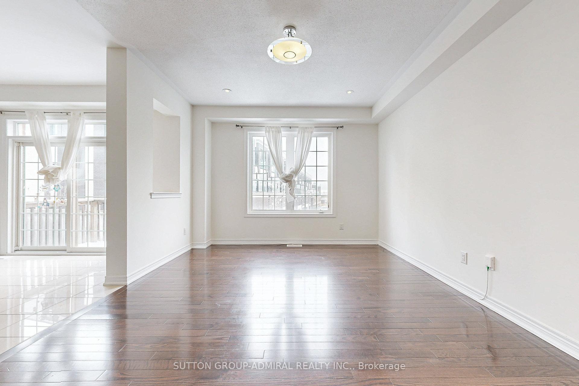 Photo 10 of 99 Hammersly Boulevard, Markham, Wismer — HOMEH