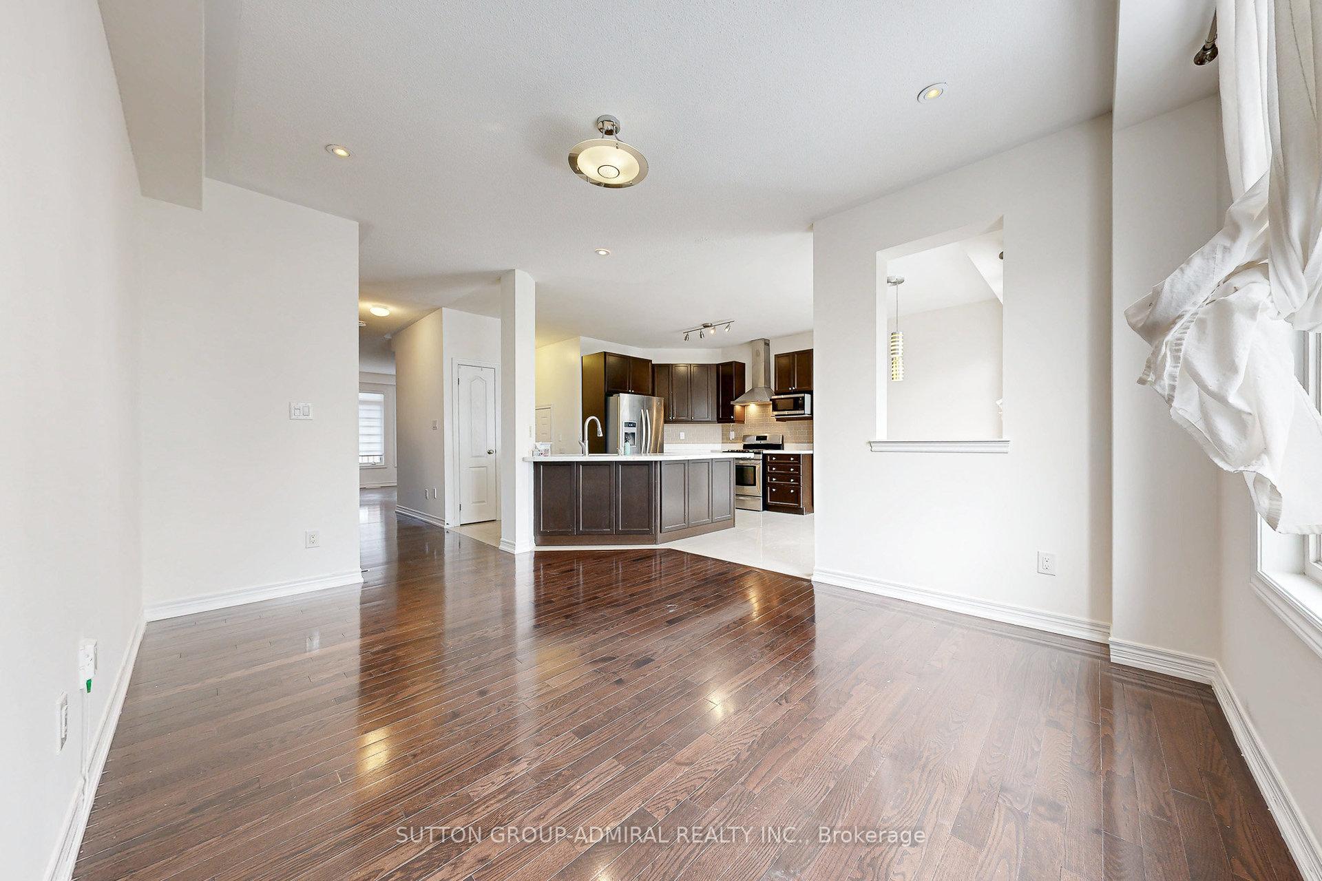 Photo 12 of 99 Hammersly Boulevard, Markham, Wismer — HOMEH