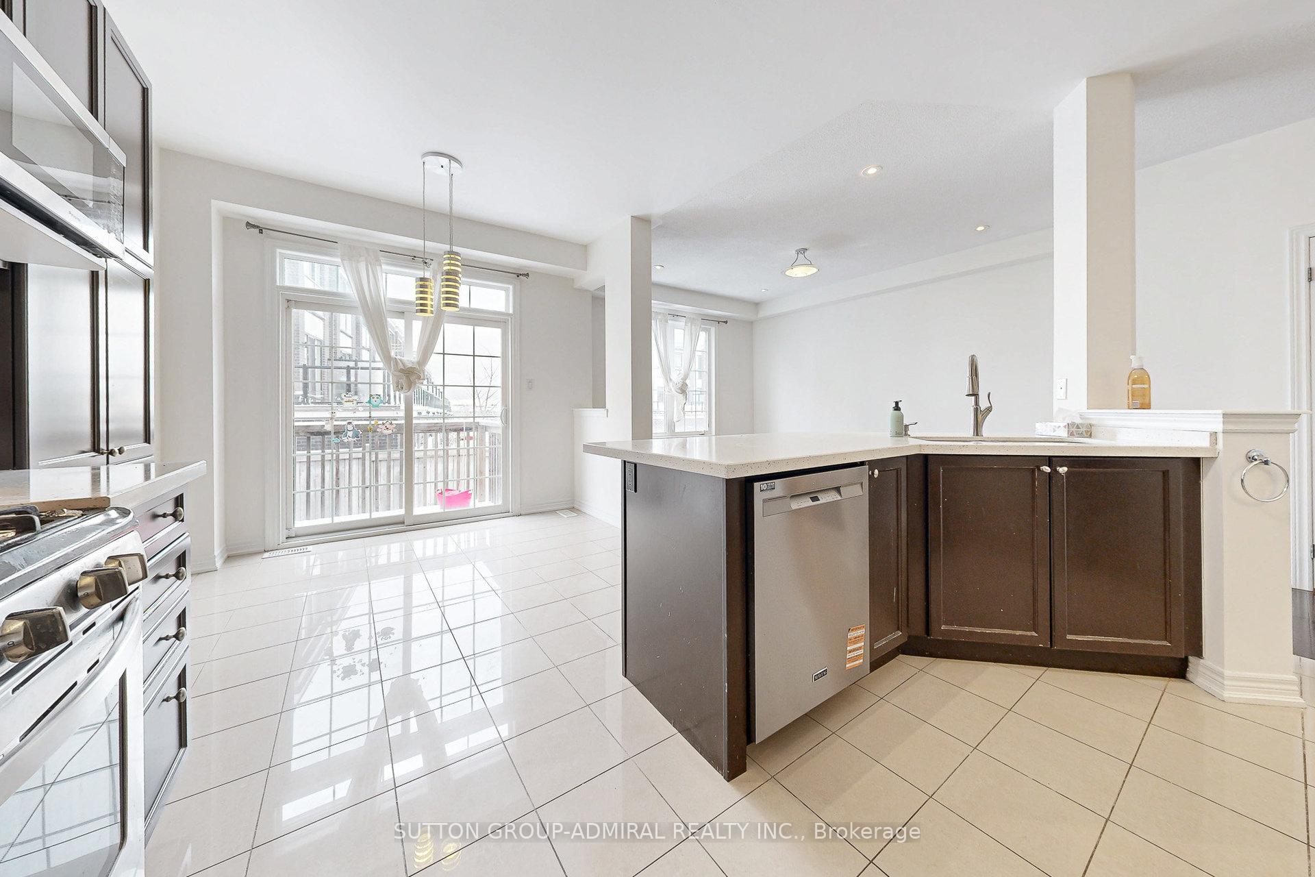 Photo 17 of 99 Hammersly Boulevard, Markham, Wismer — HOMEH
