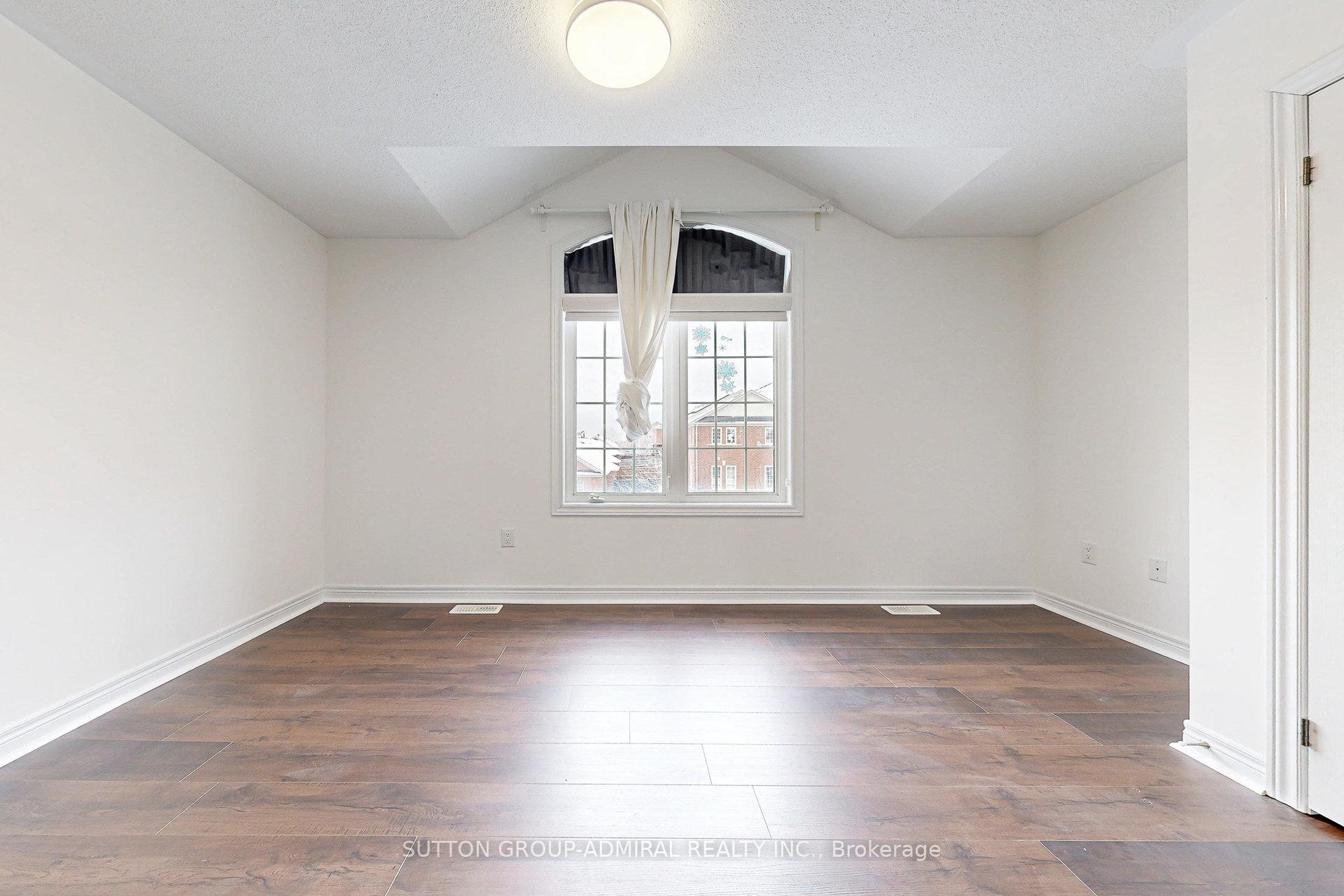 Photo 32 of 99 Hammersly Boulevard, Markham, Wismer — HOMEH