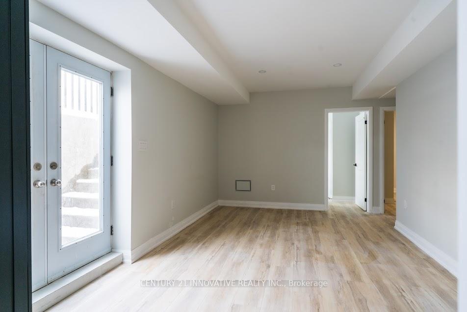 Photo 4 of 592 Nathalie Crescent, Kitchener — HOMEH