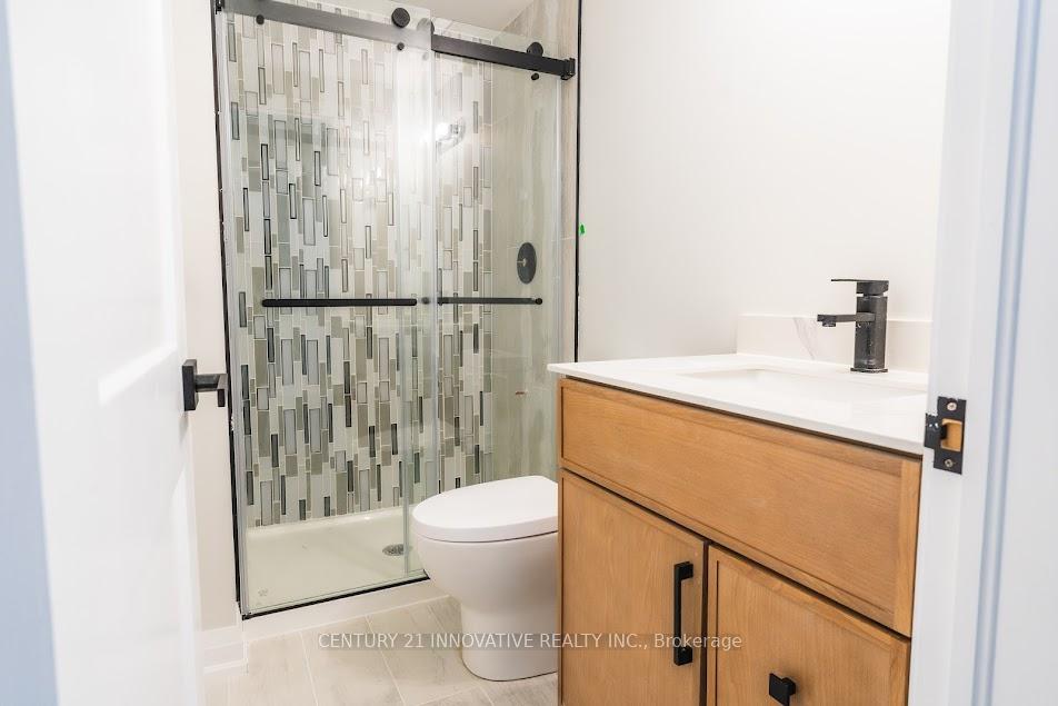 Photo 12 of 592 Nathalie Crescent, Kitchener — HOMEH