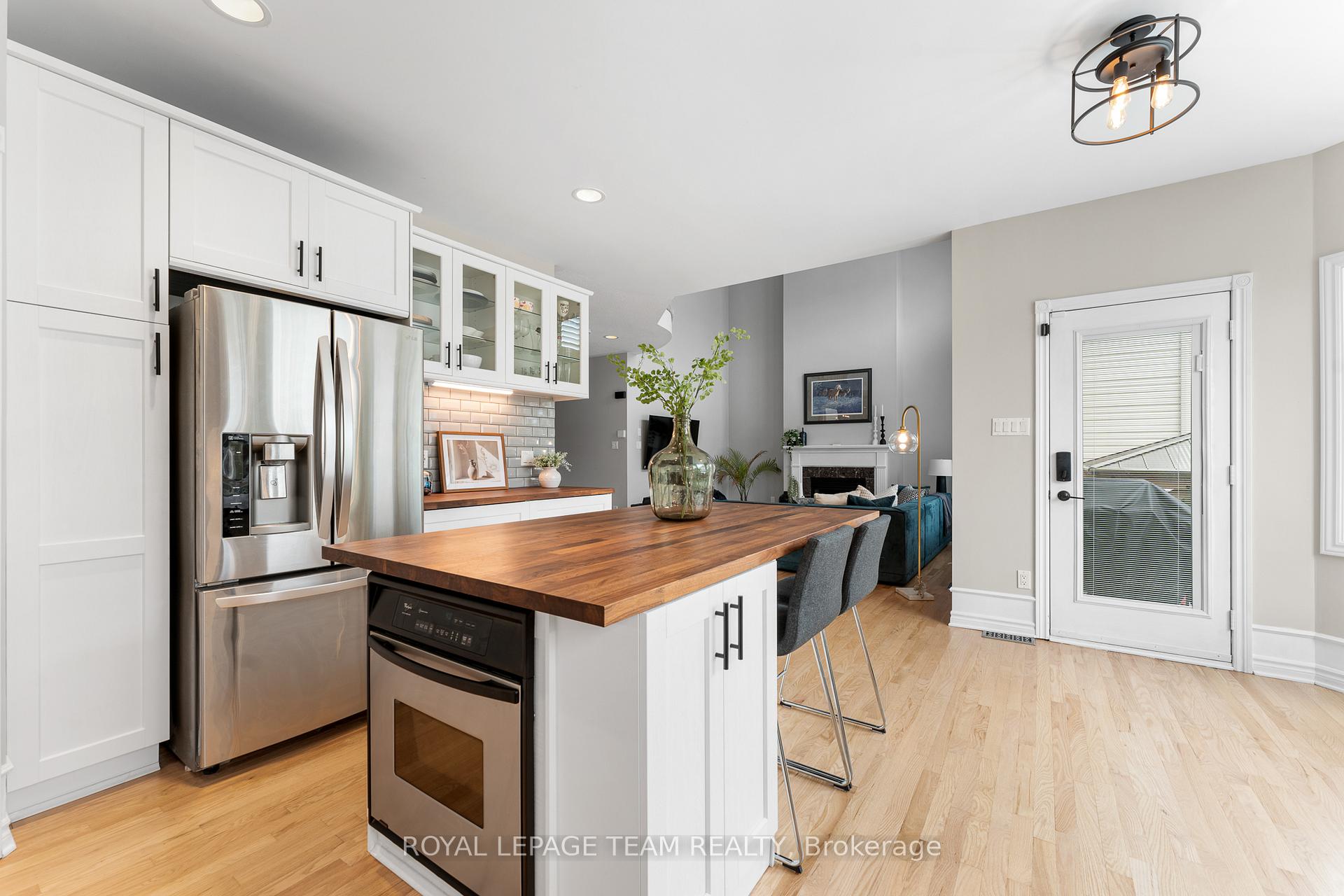 Photo 17 of 129 Osprey Crescent, Ottawa, Kanata - Bridlewood — HOMEH