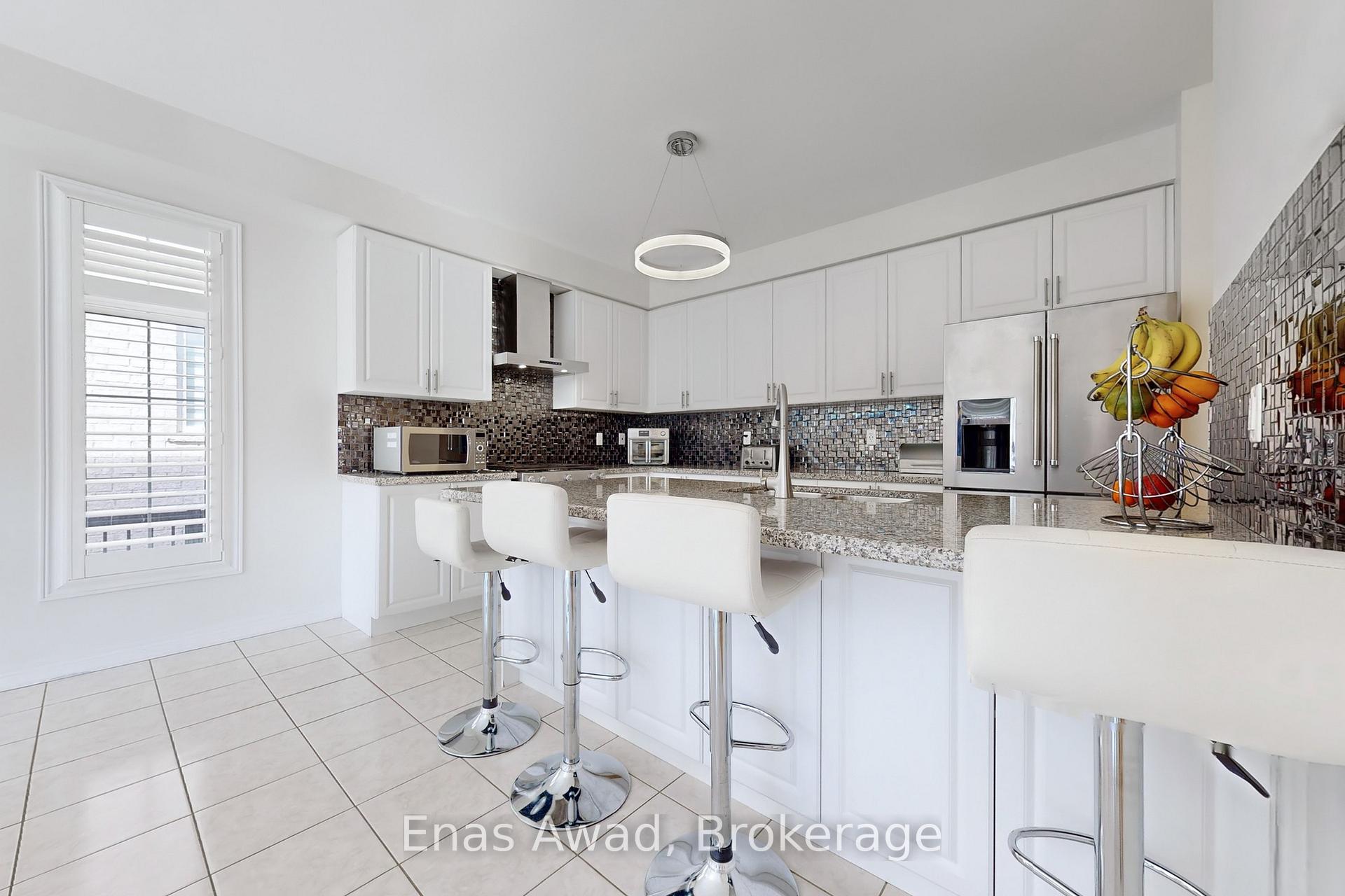 Photo 12 of 1829 Emberton Way, Innisfil, Rural Innisfil — HOMEH