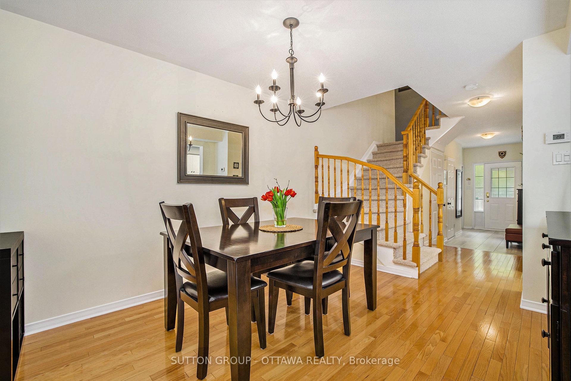 Photo 6 of 31 Gray Crescent, Ottawa, Kanata - Beaverbrook — HOMEH