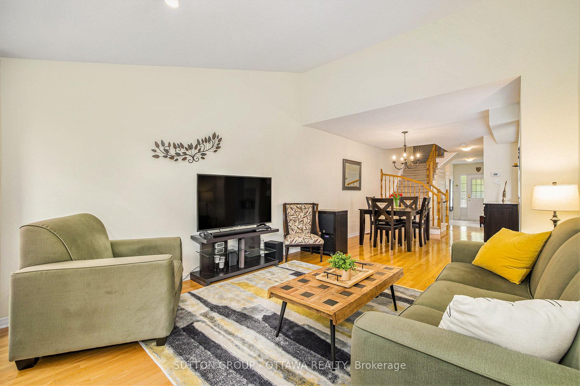 Photo 11 of 31 Gray Crescent, Ottawa, Kanata - Beaverbrook — HOMEH