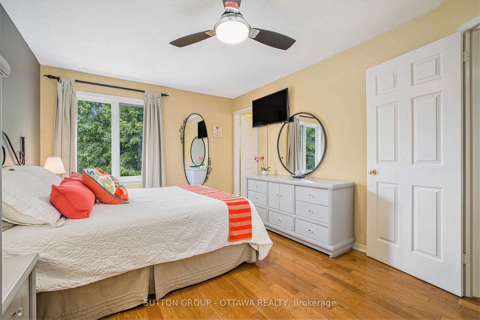 Photo 23 of 31 Gray Crescent, Ottawa, Kanata - Beaverbrook — HOMEH