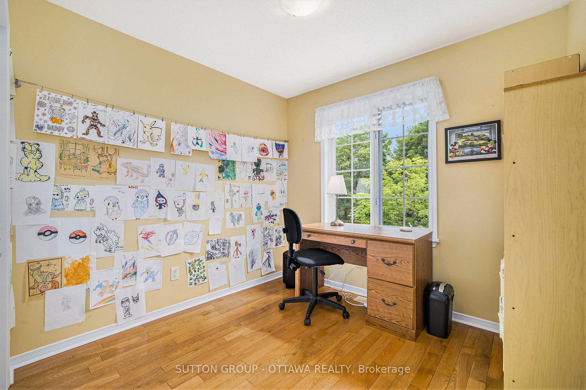 Photo 27 of 31 Gray Crescent, Ottawa, Kanata - Beaverbrook — HOMEH