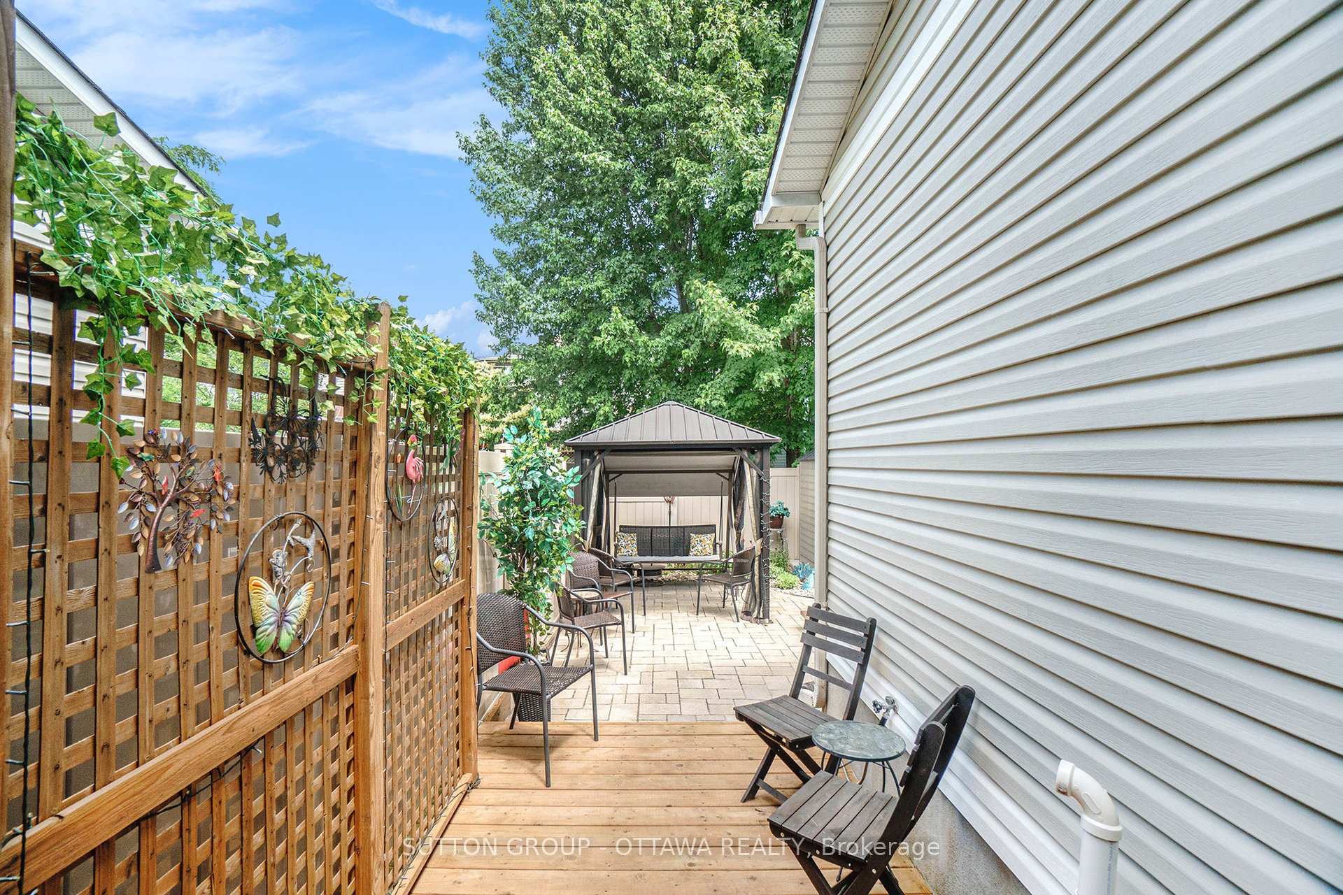 Photo 33 of 31 Gray Crescent, Ottawa, Kanata - Beaverbrook — HOMEH