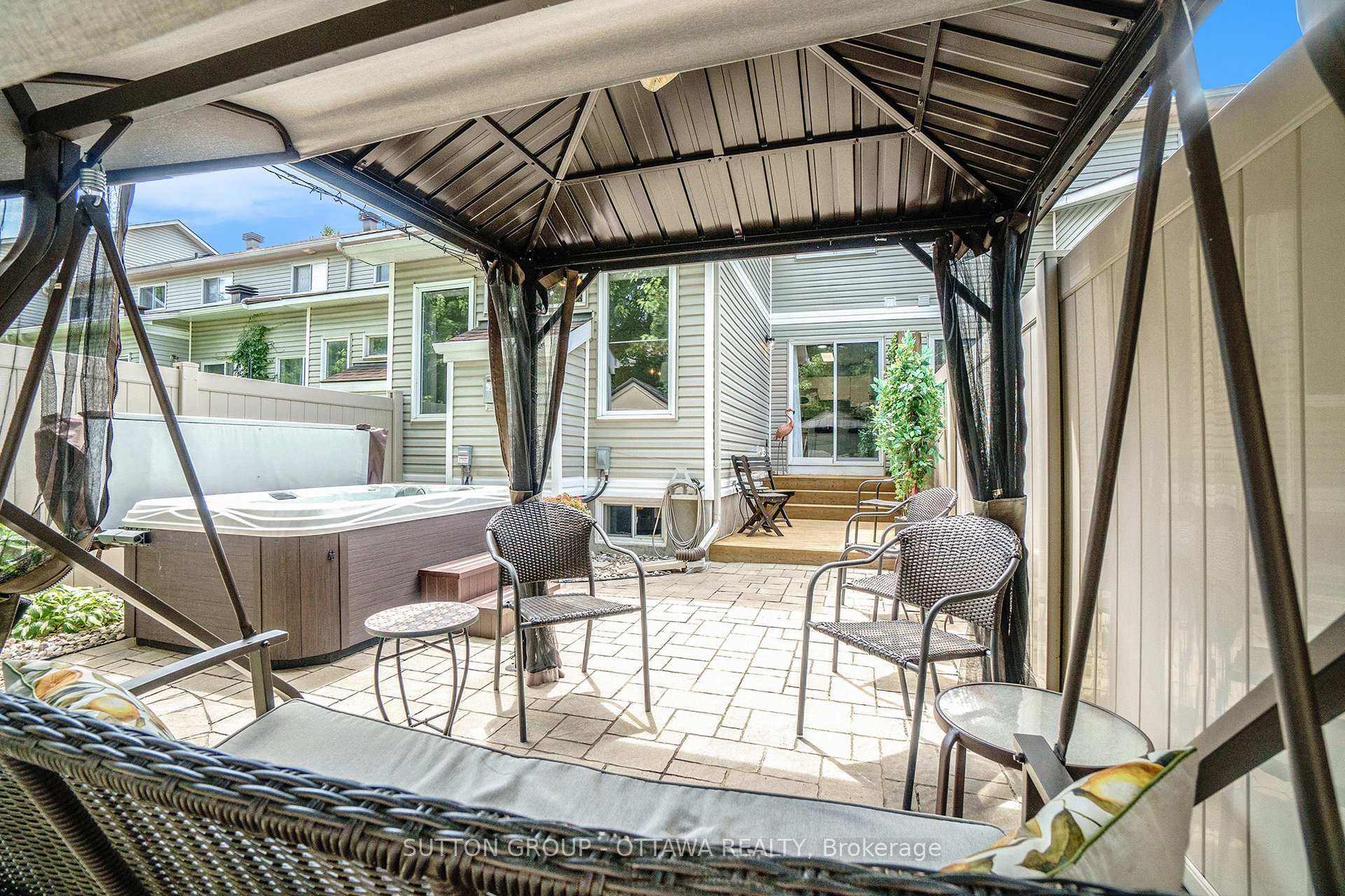 Photo 35 of 31 Gray Crescent, Ottawa, Kanata - Beaverbrook — HOMEH