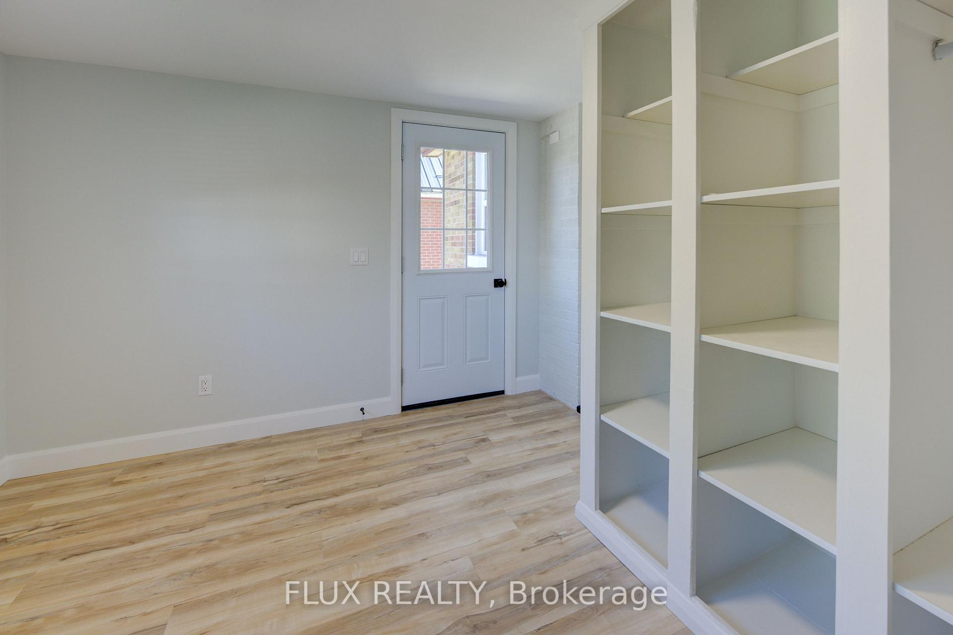 Photo 15 of 320 Highland Road E, Kitchener — HOMEH