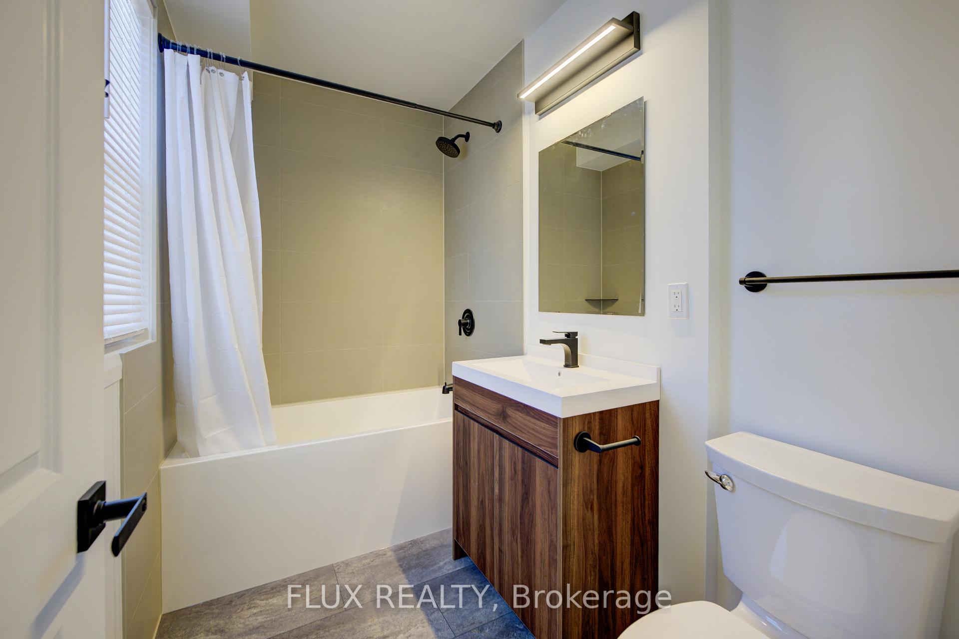 Photo 16 of 320 Highland Road E, Kitchener — HOMEH