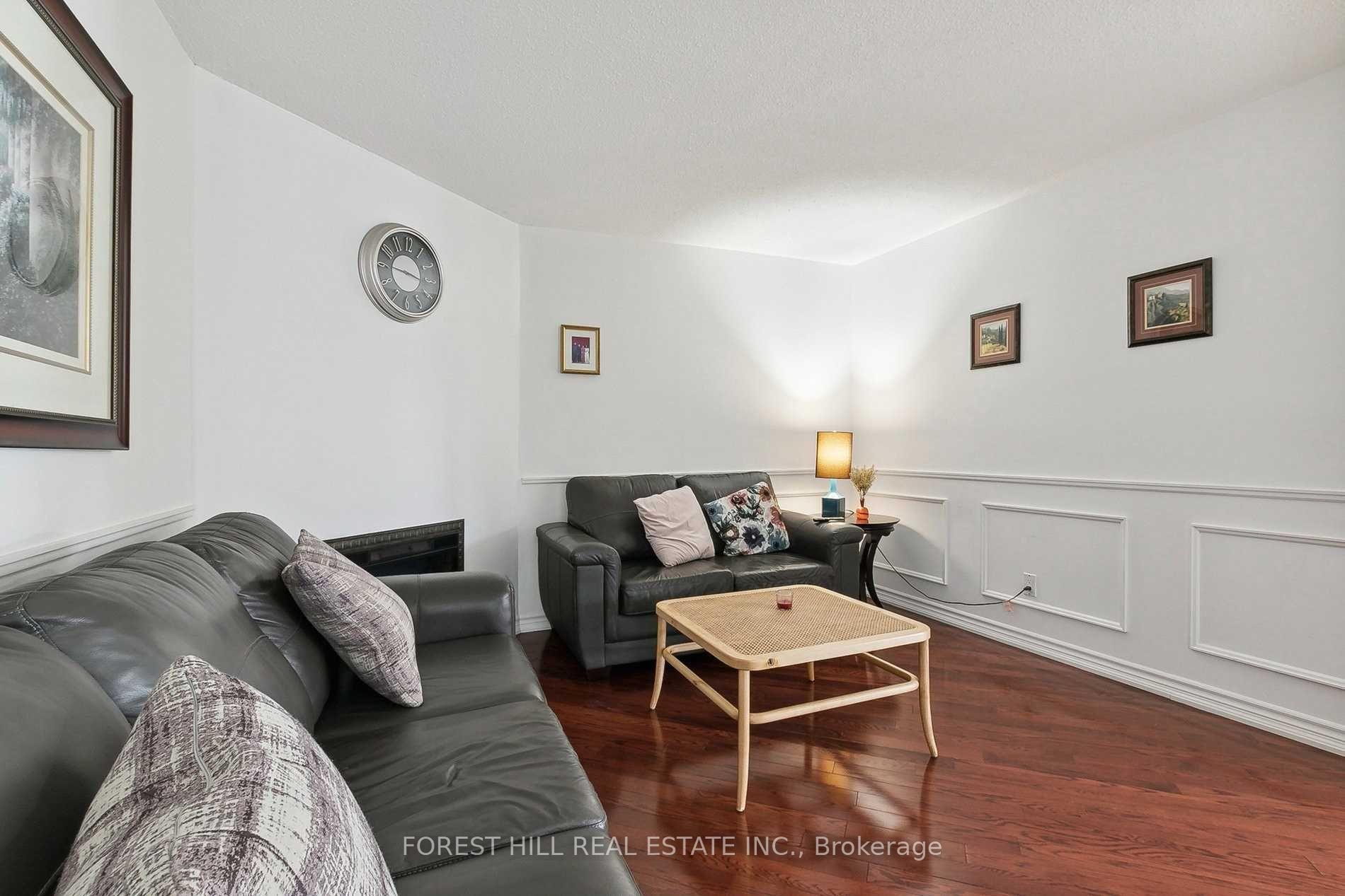 Photo 15 of 43 Carey Crescent, Markham, Milliken Mills West — HOMEH