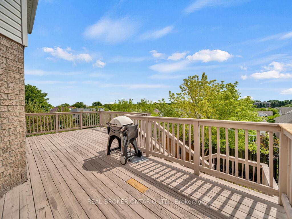 Photo 44 of 141 Hollyridge Crescent, Kitchener — HOMEH