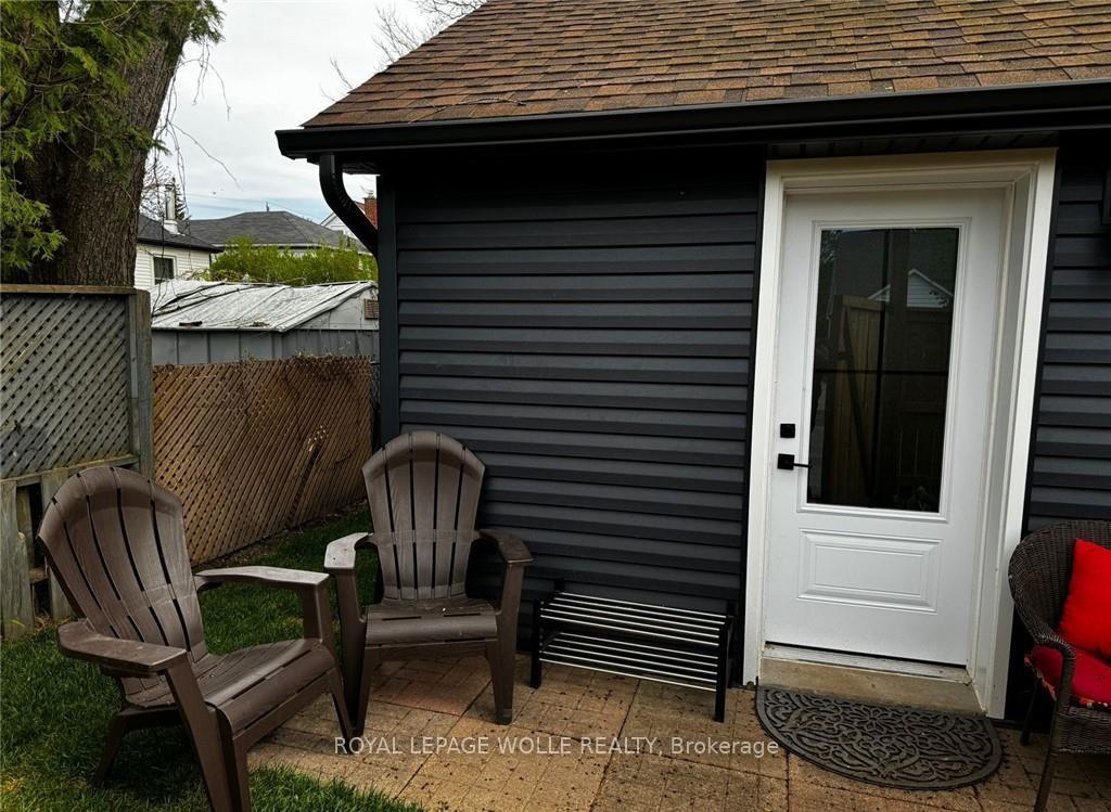 Photo 5 of 74 Boehmer Street, Kitchener — HOMEH