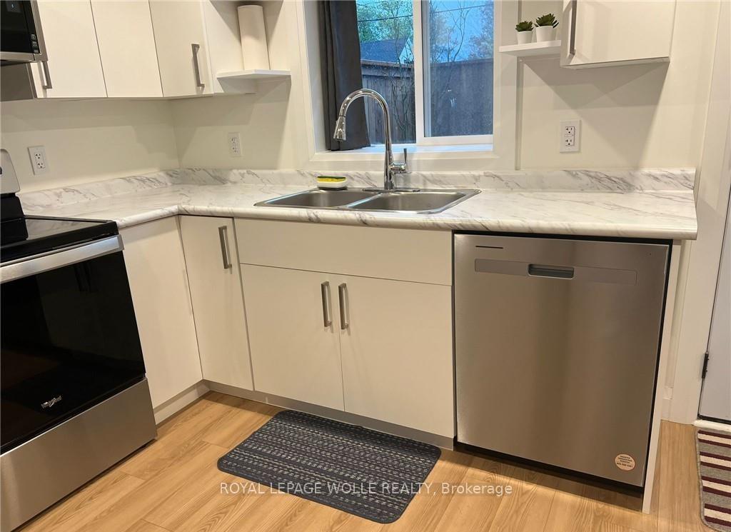 Photo 11 of 74 Boehmer Street, Kitchener — HOMEH
