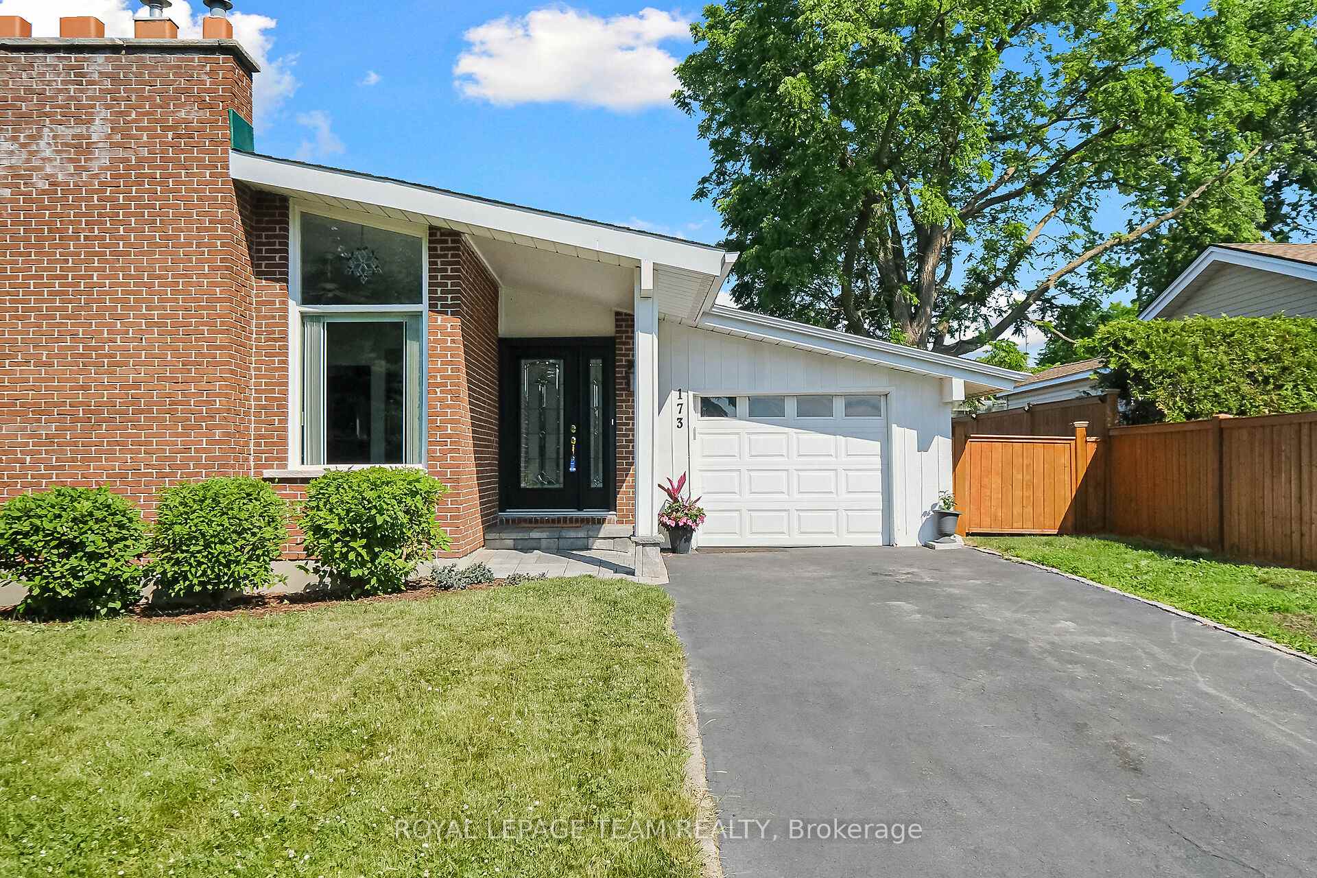Photo 2 of 173 Banning Road, Ottawa, Kanata - Glencairn/Hazeldean — HOMEH