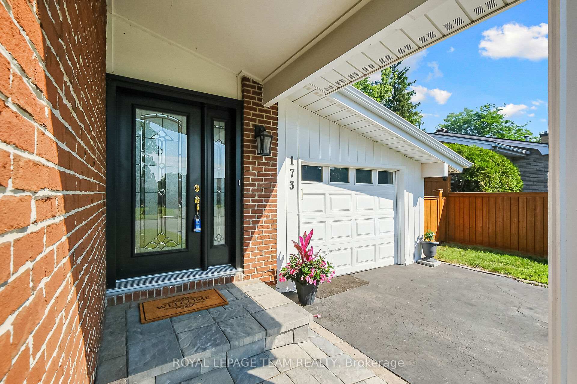 Photo 3 of 173 Banning Road, Ottawa, Kanata - Glencairn/Hazeldean — HOMEH