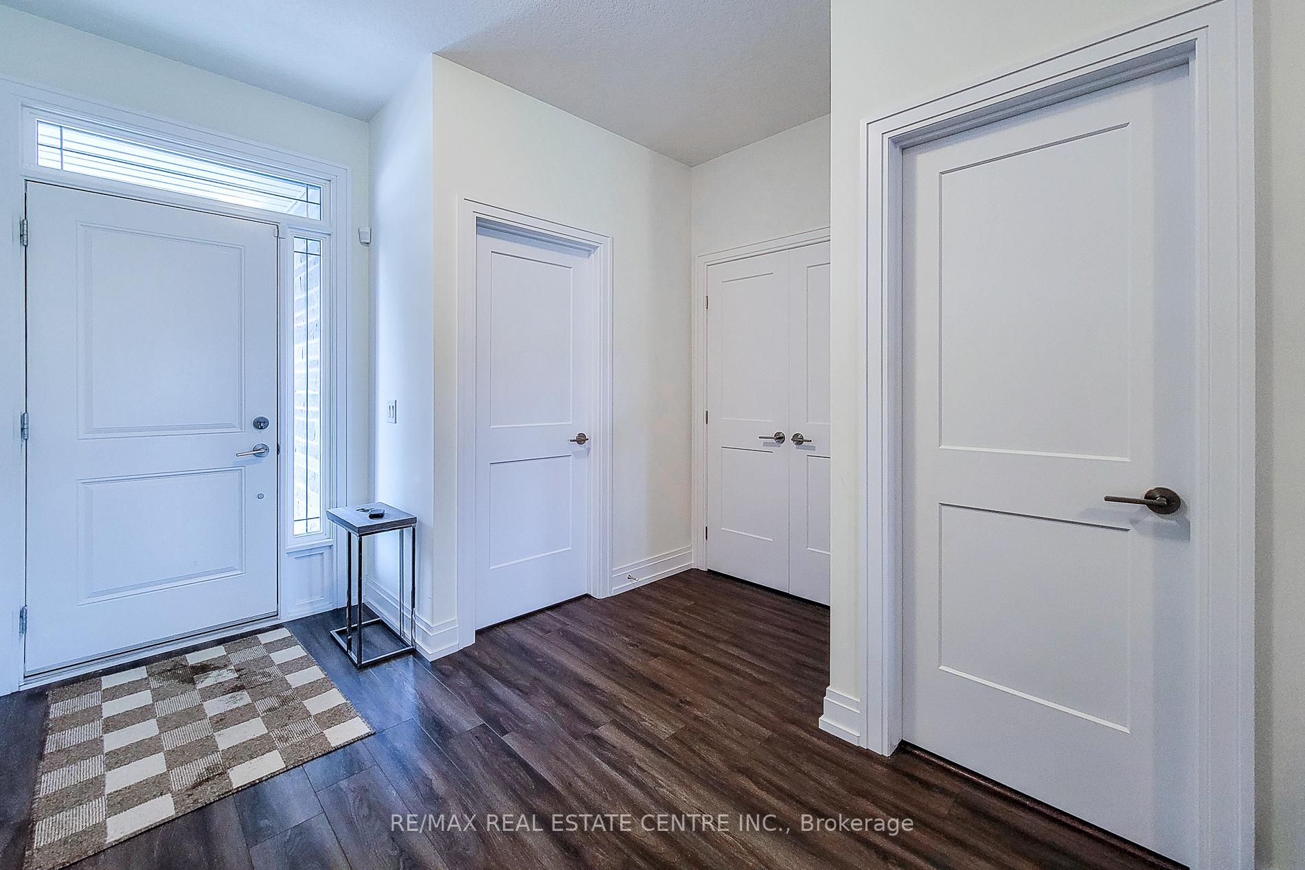 Photo 5 of 64 Great Falls Boulevard, Hamilton, Waterdown — HOMEH